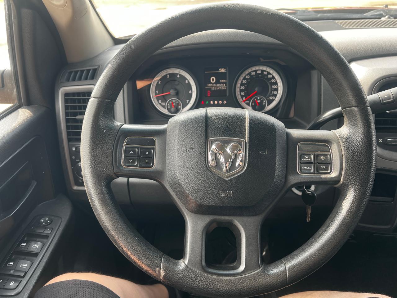 RAM 1500 2WD Crew Cab 140.5" Express 2013