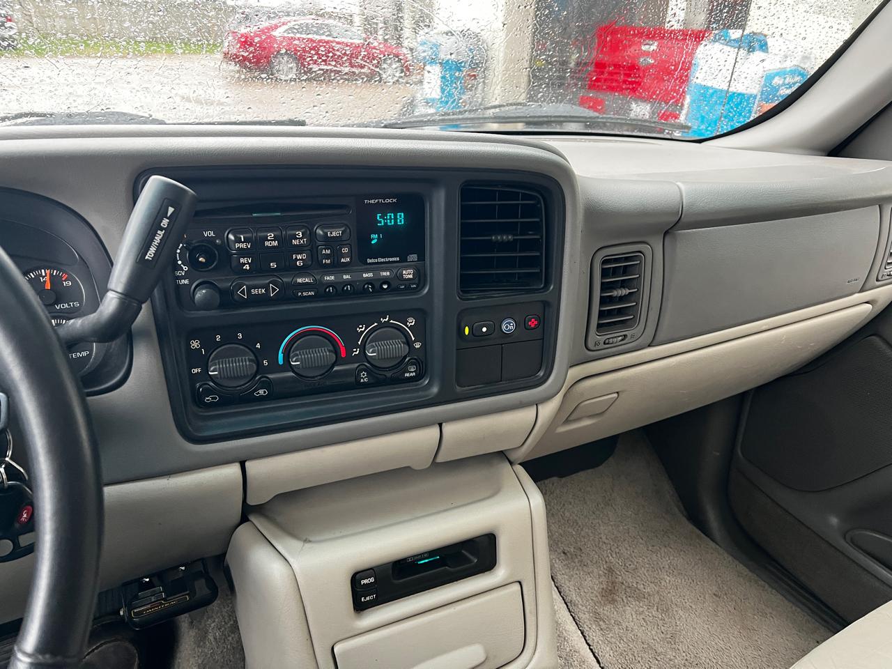 Chevrolet Tahoe 4dr 4WD LT 2001