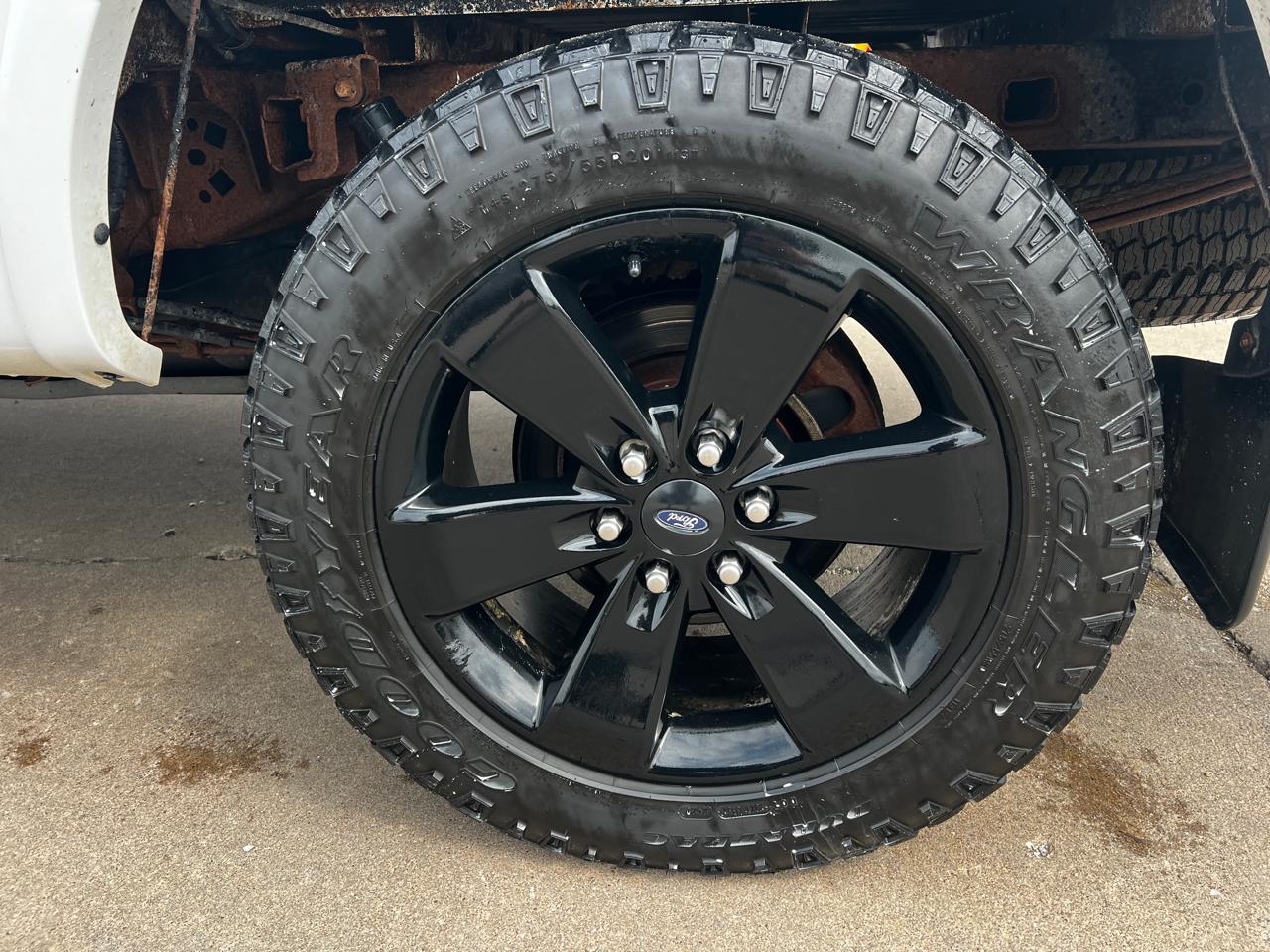 Ford F-150 4WD SuperCrew 145" Platinum 2012