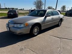 2000 Lincoln Town Car 