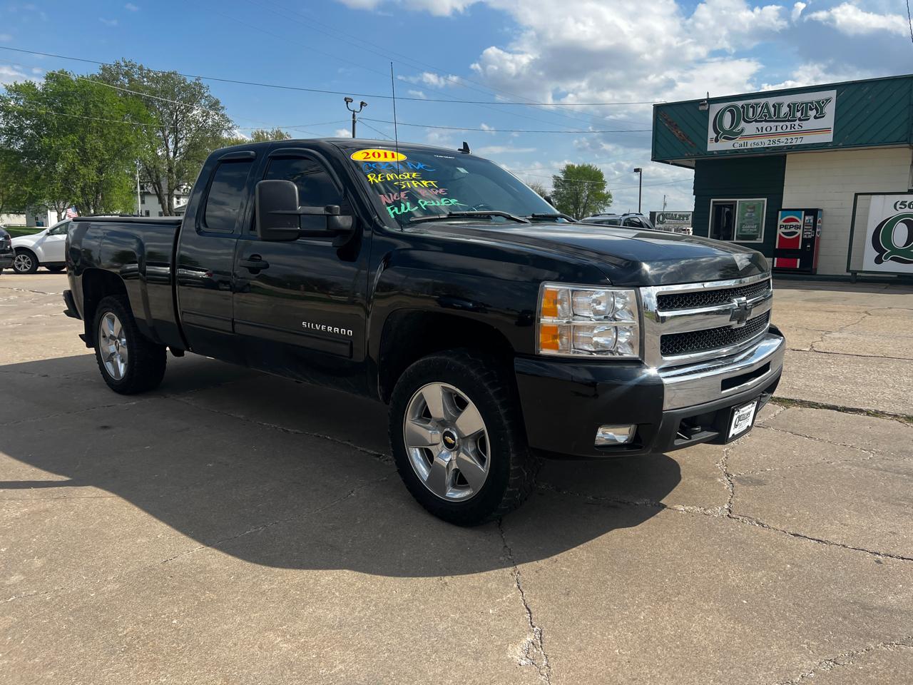 Chevrolet Silverado 1500 4WD Ext Cab 143.5" LT 2011