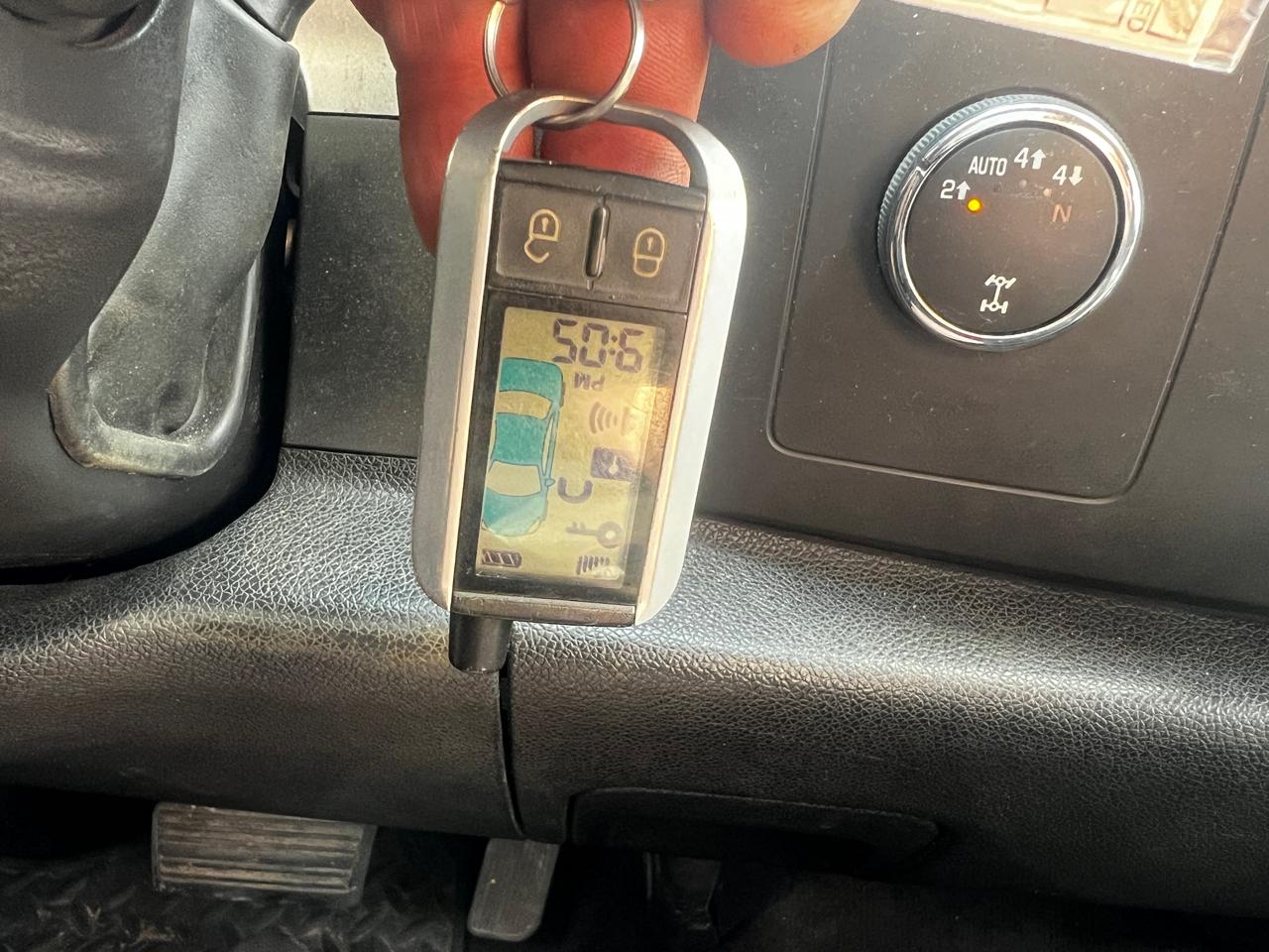 Chevrolet Silverado 1500 4WD Ext Cab 143.5" LT 2011