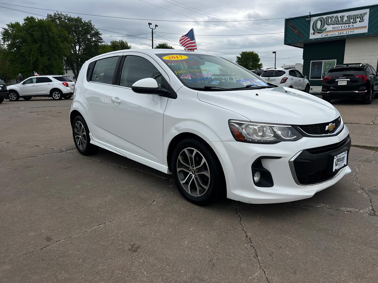 Chevrolet Sonic 5dr HB Auto LT w/1SD 2017