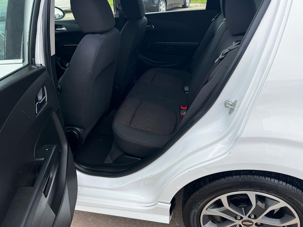 Chevrolet Sonic 5dr HB Auto LT w/1SD 2017