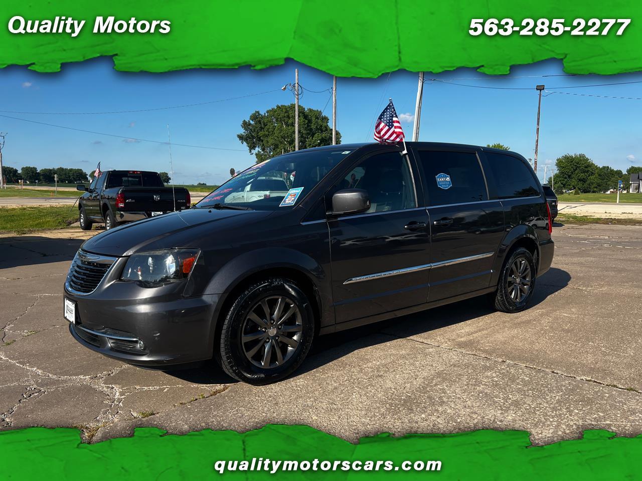 2016 Chrysler Town & Country 4dr Wgn S