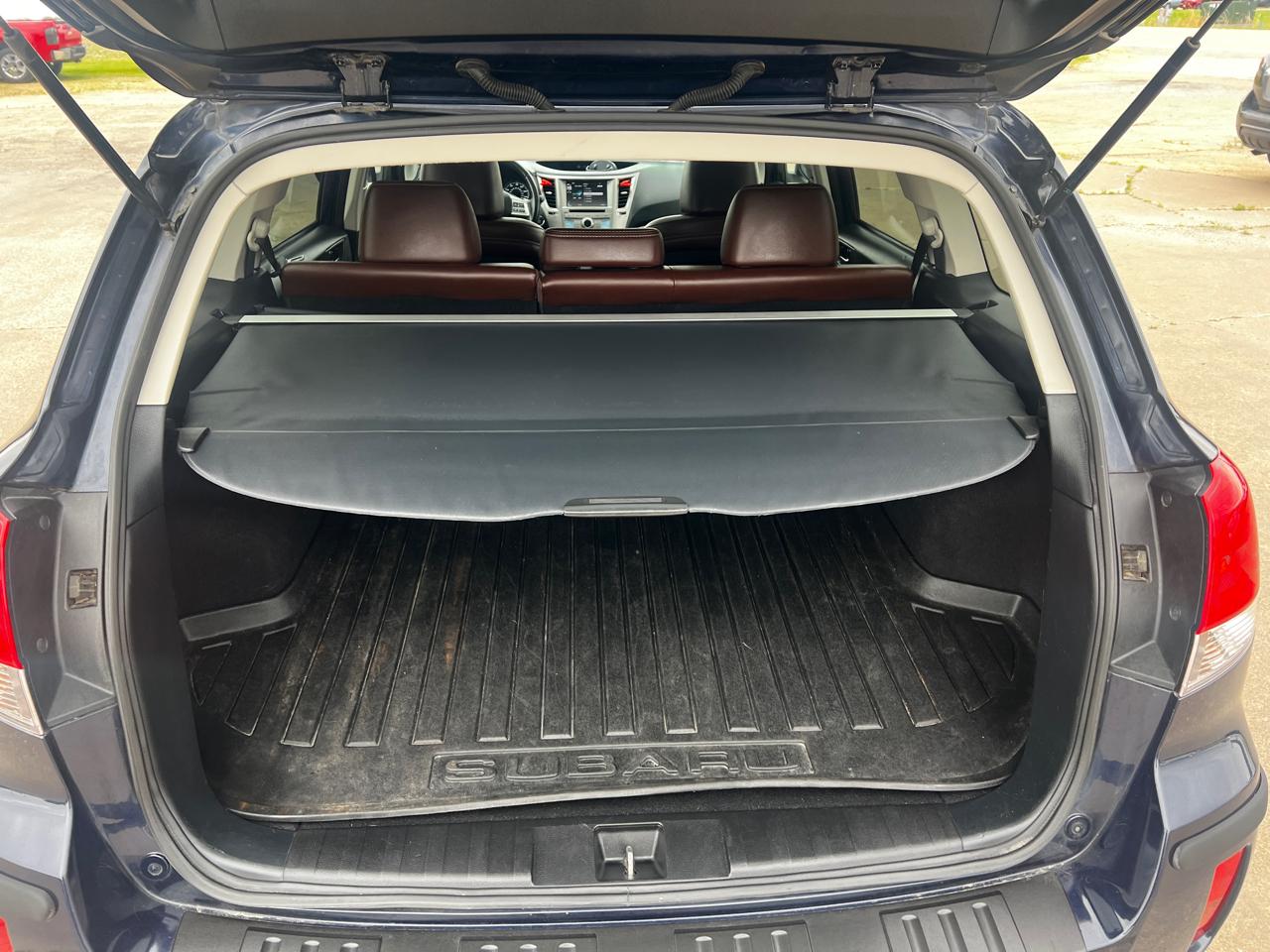Subaru Outback 4dr Wgn H4 Auto 2.5i Limited 2014