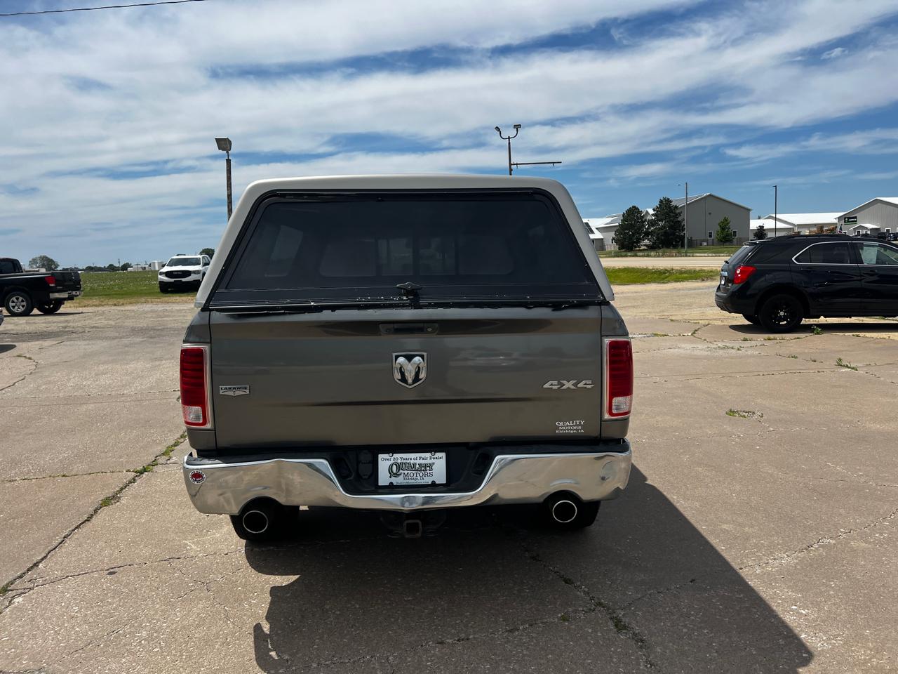RAM 1500 4WD Crew Cab 149" Laramie 2013