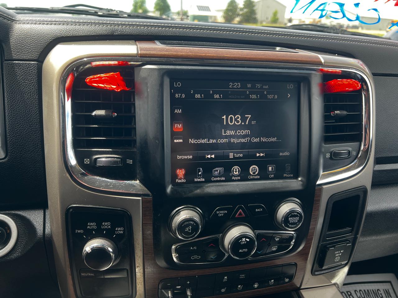 RAM 1500 4WD Crew Cab 149" Laramie 2013