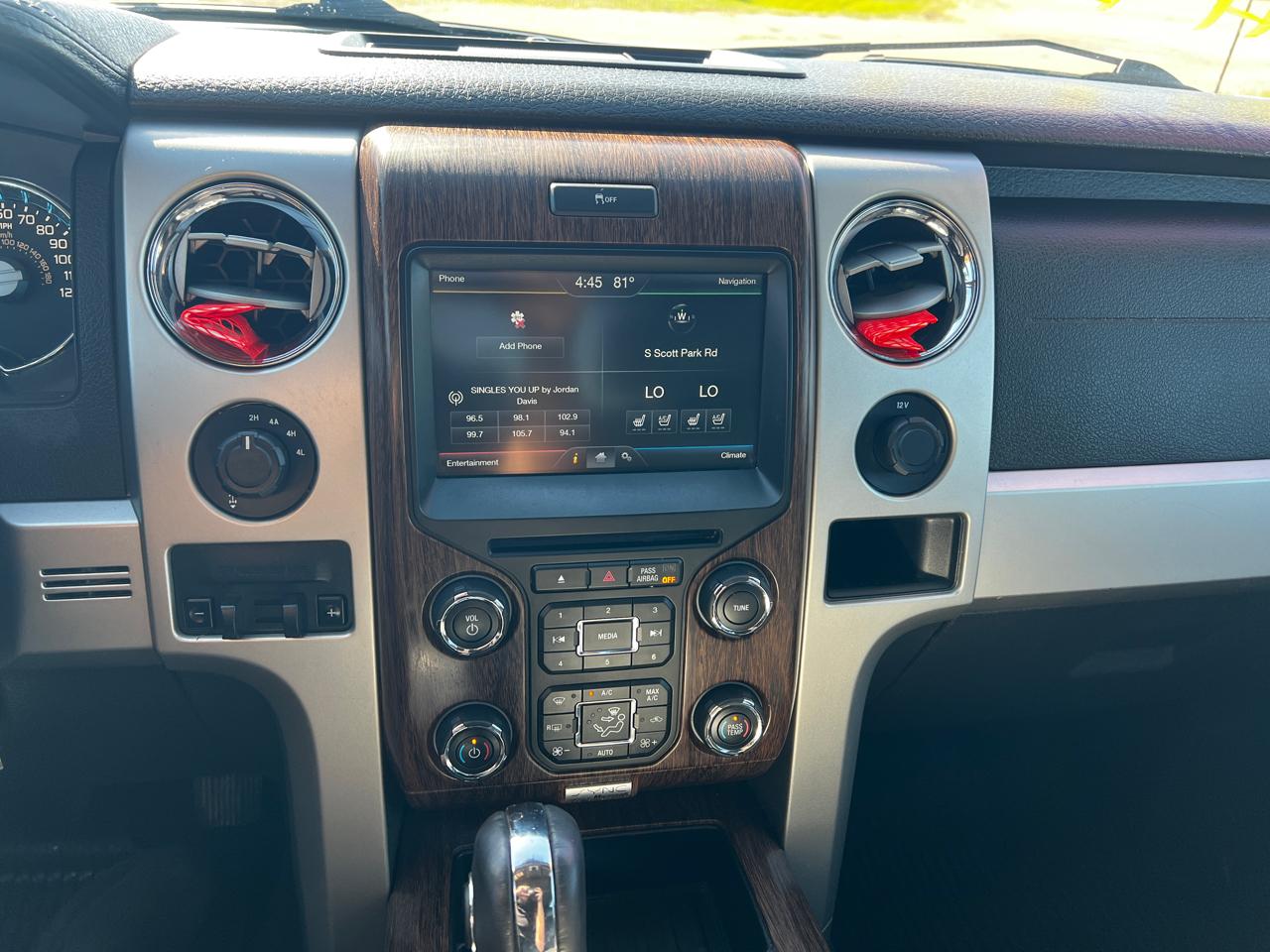 Ford F-150 4WD SuperCrew 139" Lariat 2013