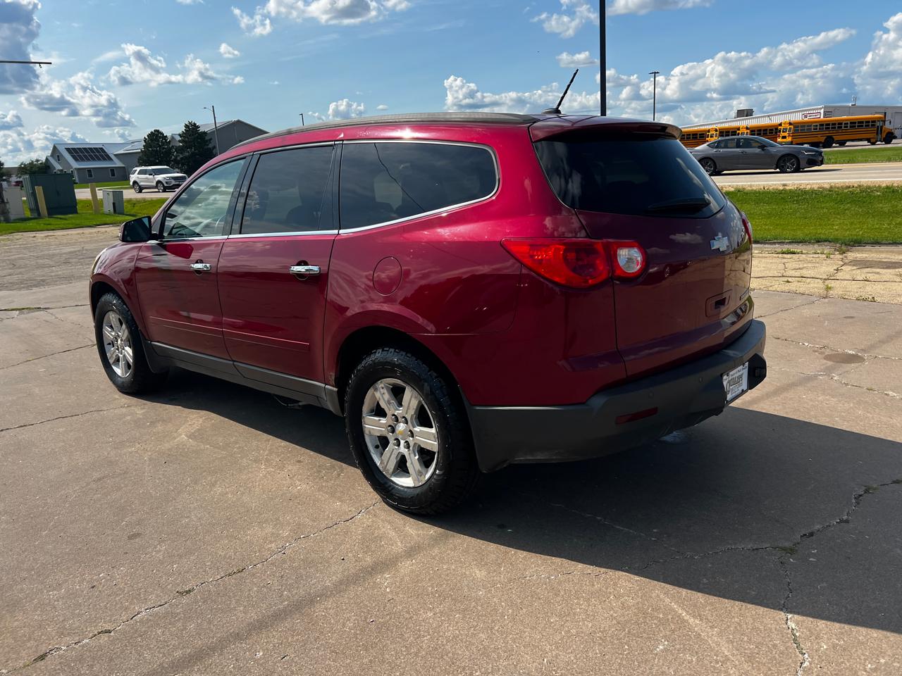 Chevrolet Traverse FWD 4dr LT w/1LT 2011