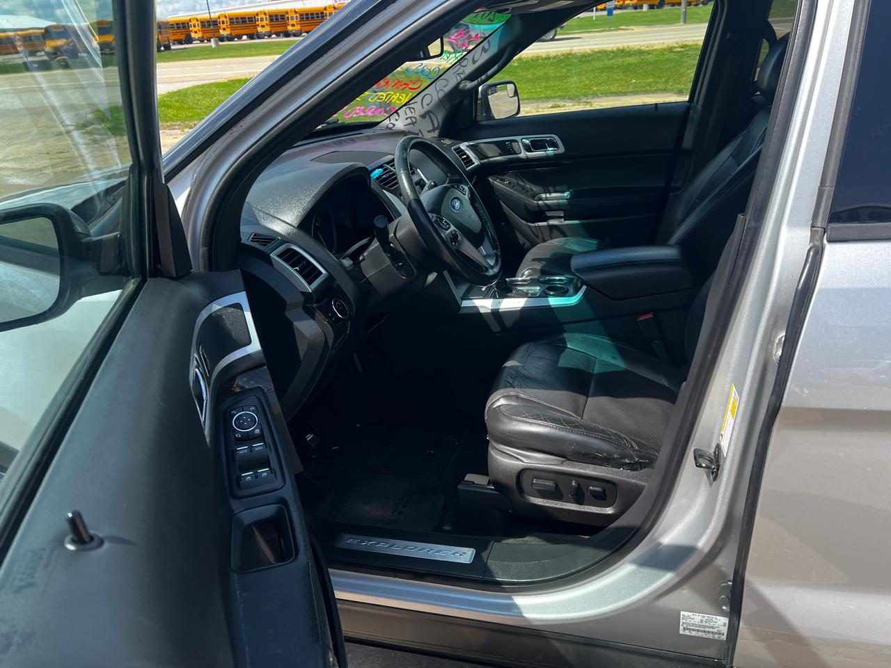 Ford Explorer FWD 4dr Limited 2014