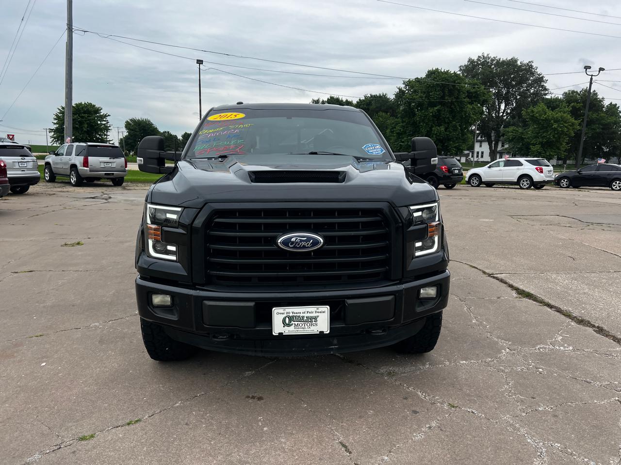 Ford F-150 4WD SuperCrew 157" Lariat w/HD Payload Pkg 2015