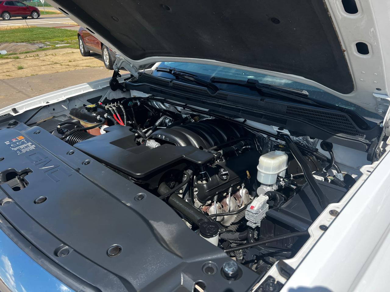 GMC Sierra 1500 4WD Crew Cab 143.5" SLE 2015