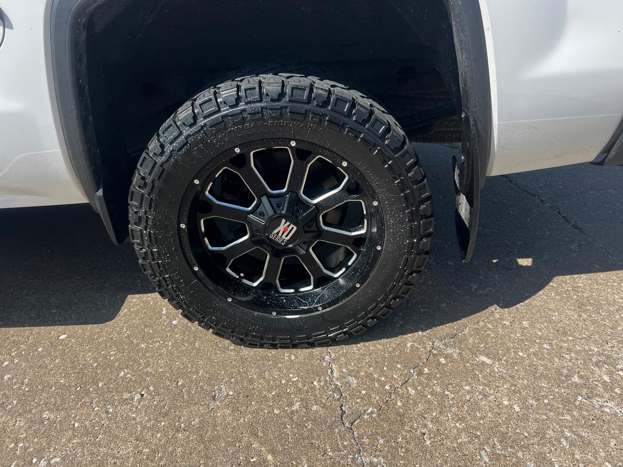 GMC Sierra 1500 4WD Crew Cab 143.5" SLE 2015