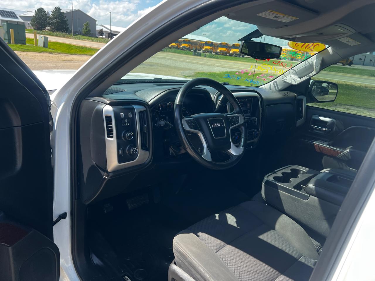 GMC Sierra 1500 4WD Crew Cab 143.5" SLE 2015