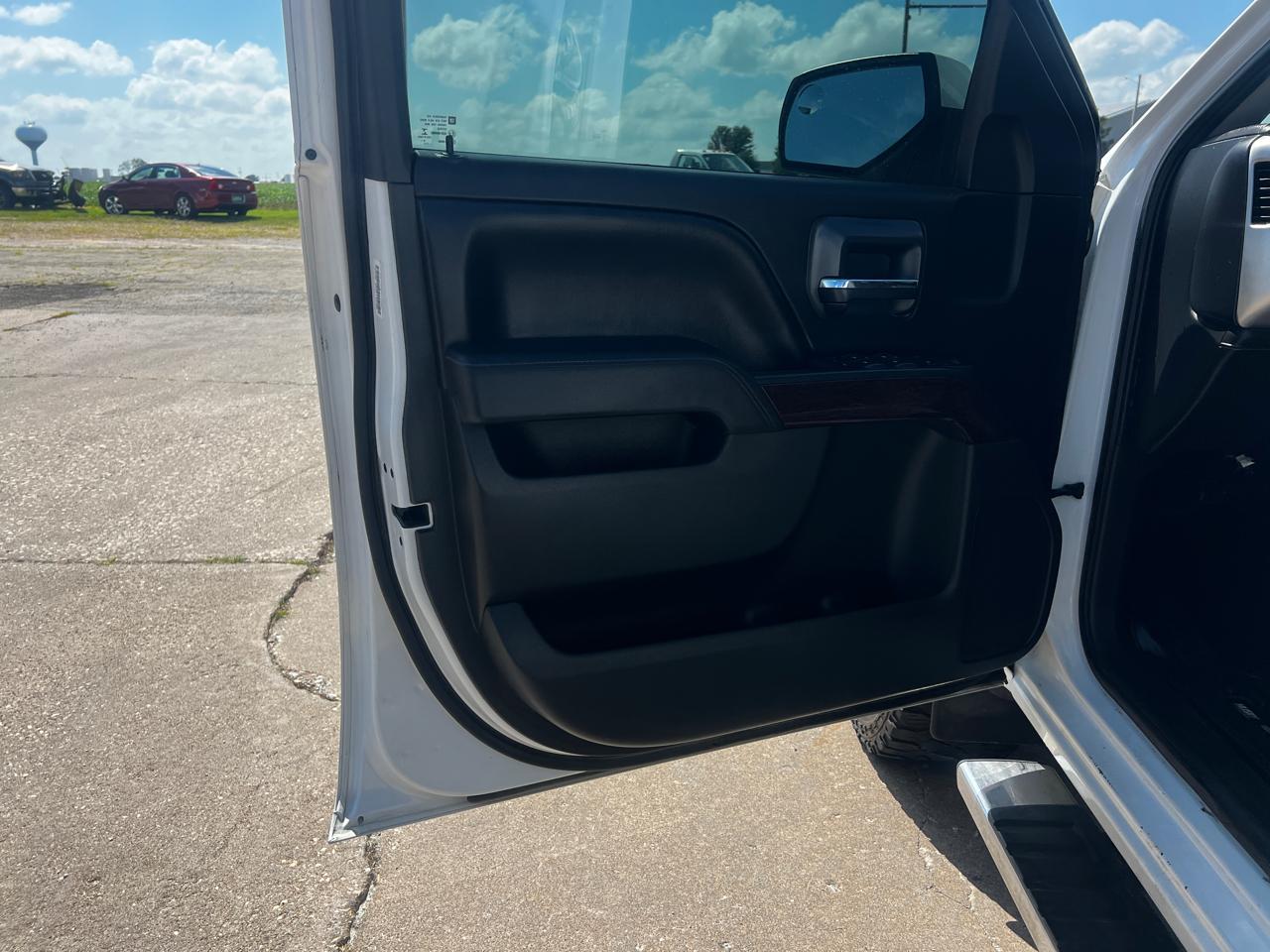 GMC Sierra 1500 4WD Crew Cab 143.5" SLE 2015