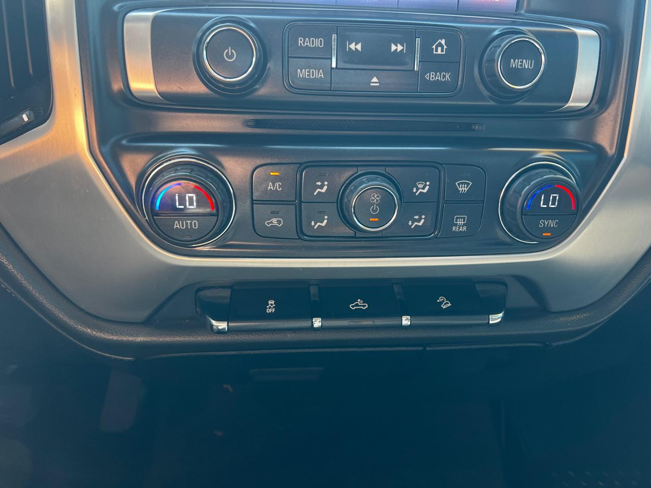 GMC Sierra 1500 4WD Crew Cab 143.5" SLE 2015