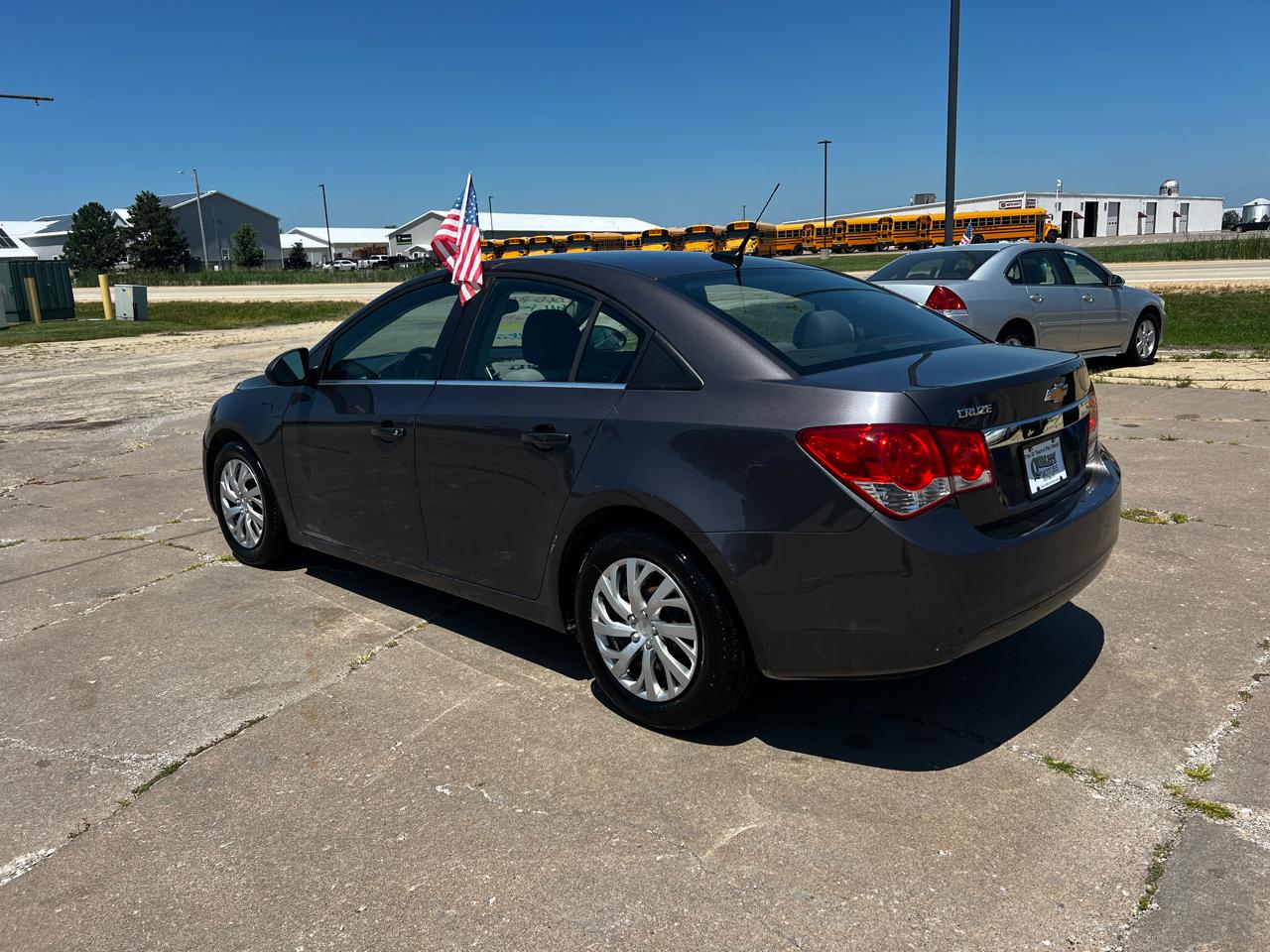 Chevrolet Cruze 4dr Sdn LS 2011