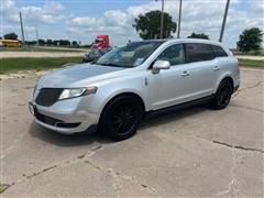 2014 Lincoln MKT 