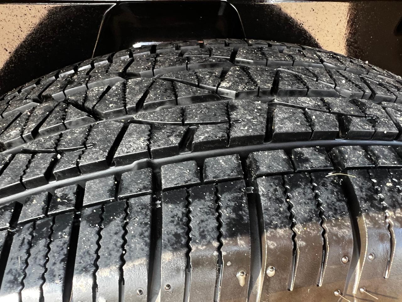 RAM 1500 4WD Crew Cab 140.5" Lone Star 2013