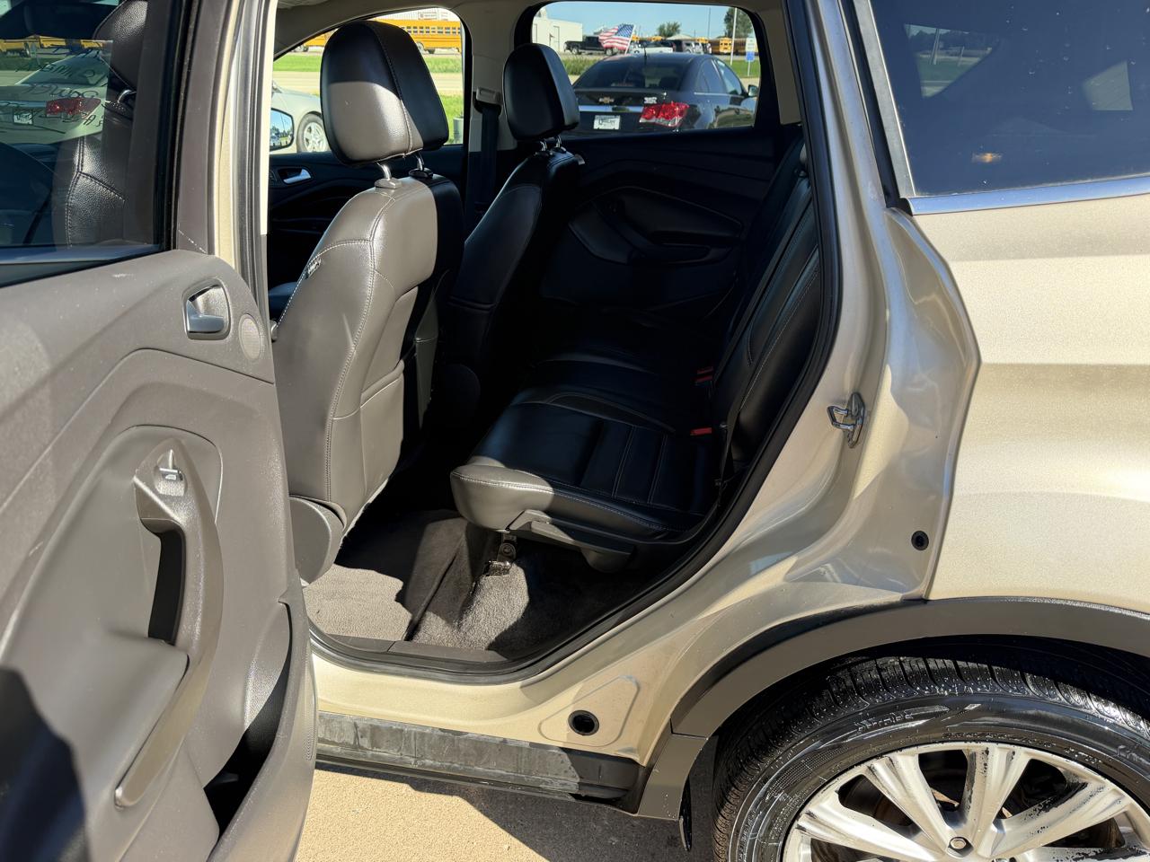 Ford Escape Titanium 4WD 2017