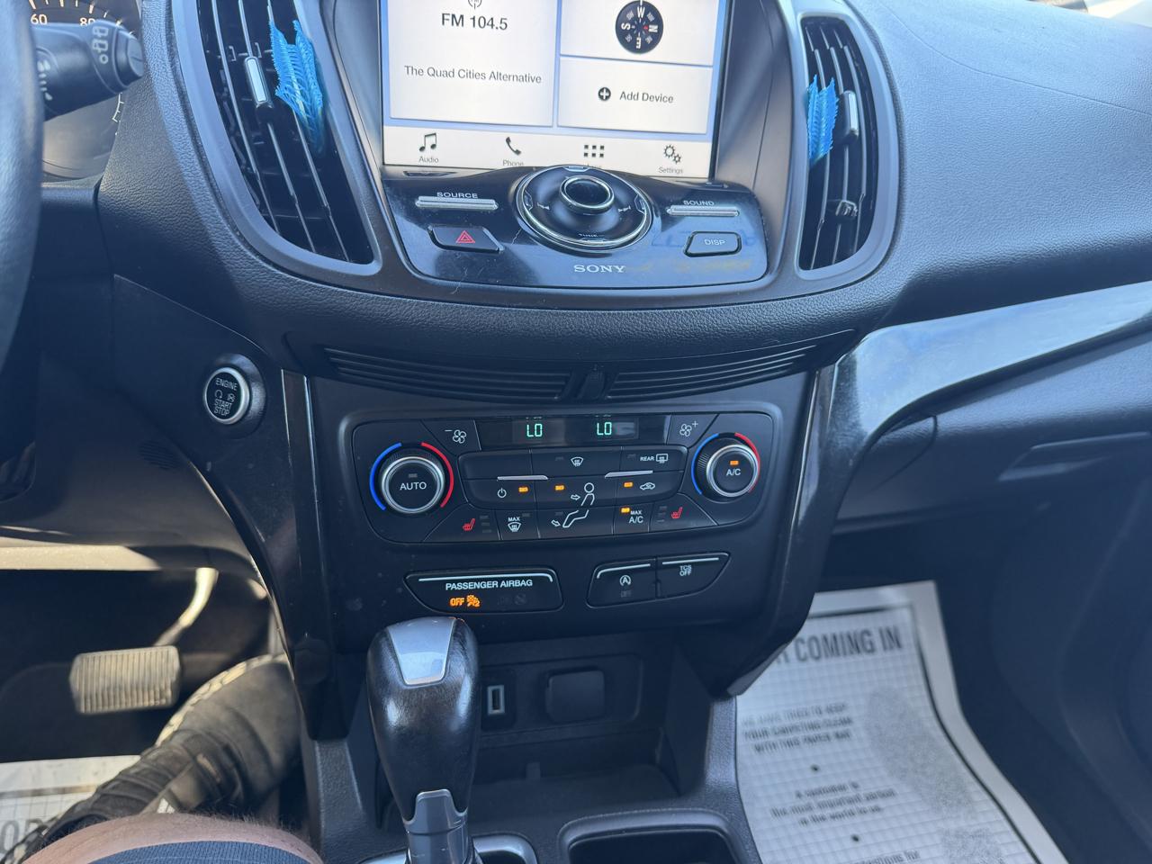Ford Escape Titanium 4WD 2017