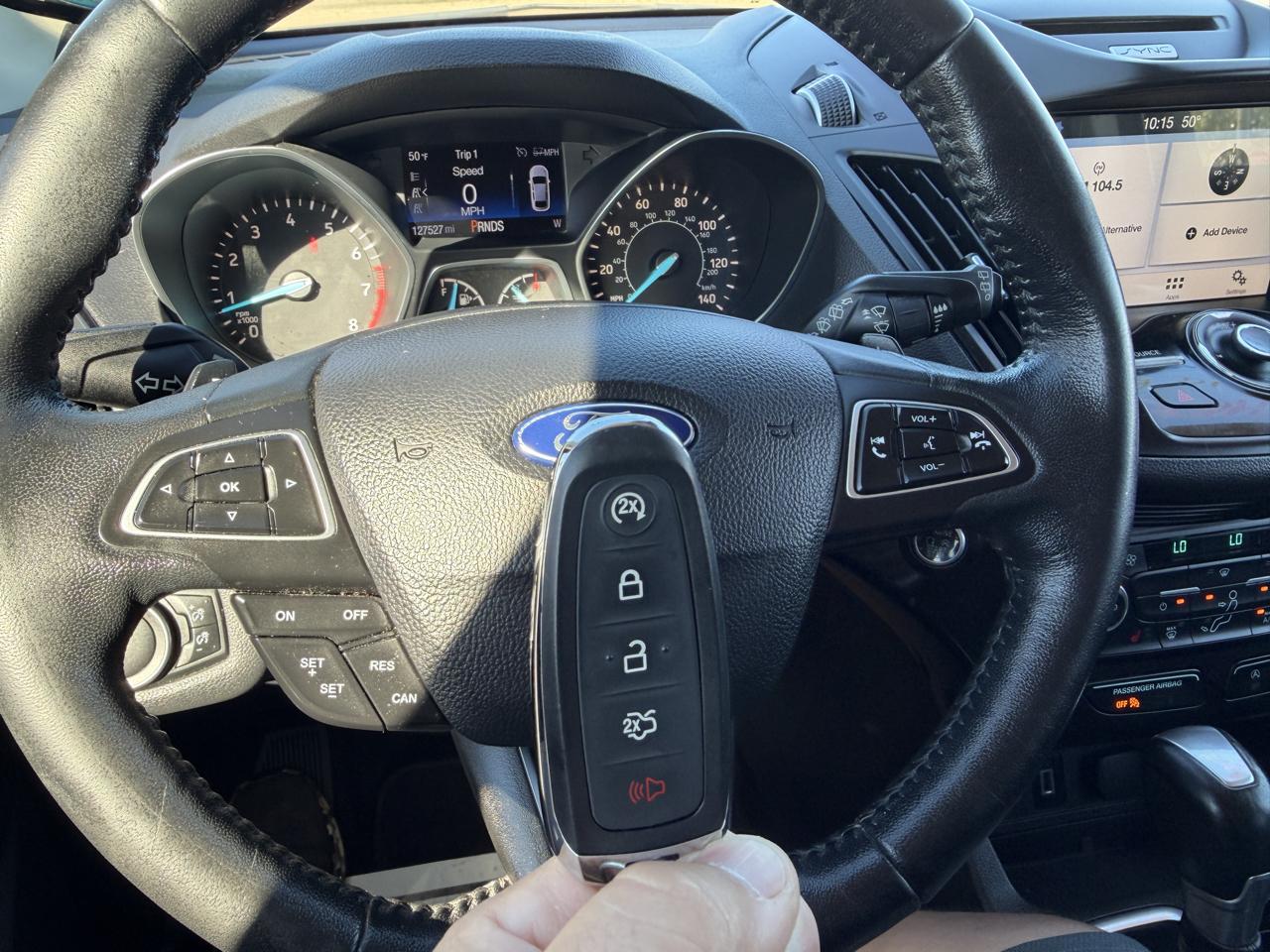 Ford Escape Titanium 4WD 2017