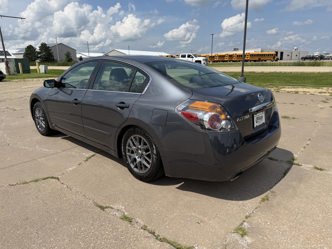 Nissan Altima 4dr Sdn I4 Manual 2.5 S 2007