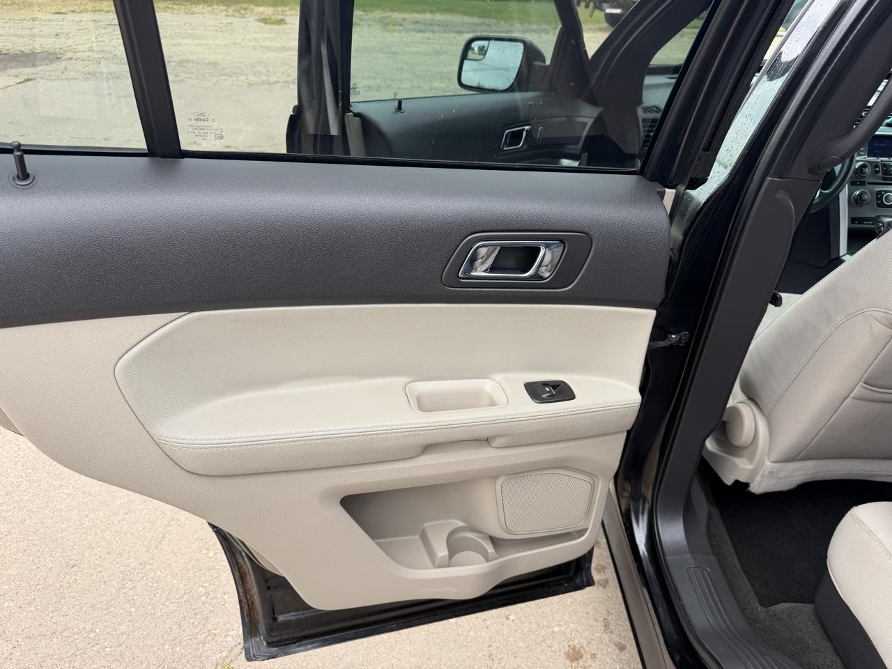 Ford Explorer 4WD 4dr Base 2013