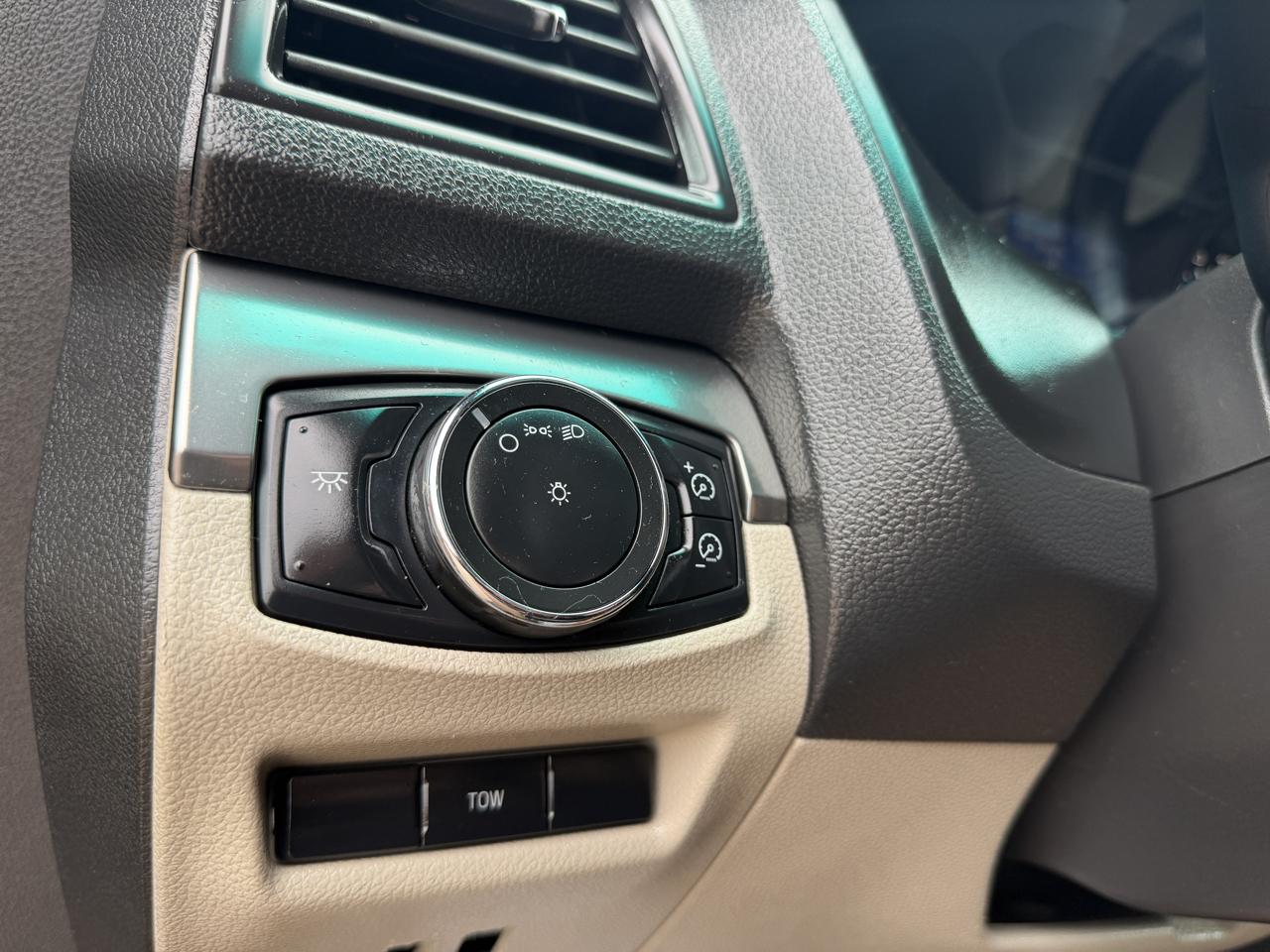 Ford Explorer 4WD 4dr Base 2013
