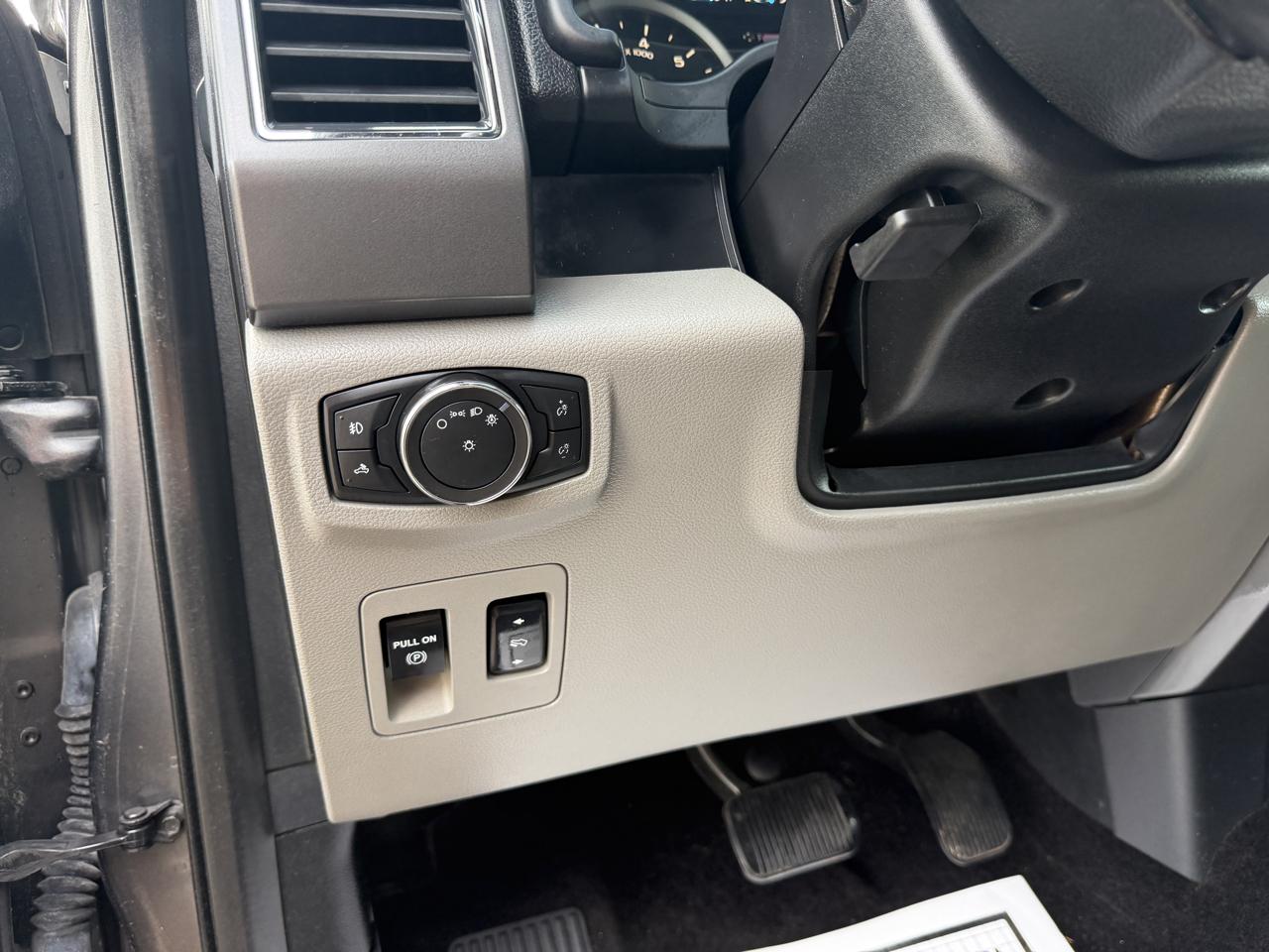 Ford F-150 Supercab 145" XLT 2017