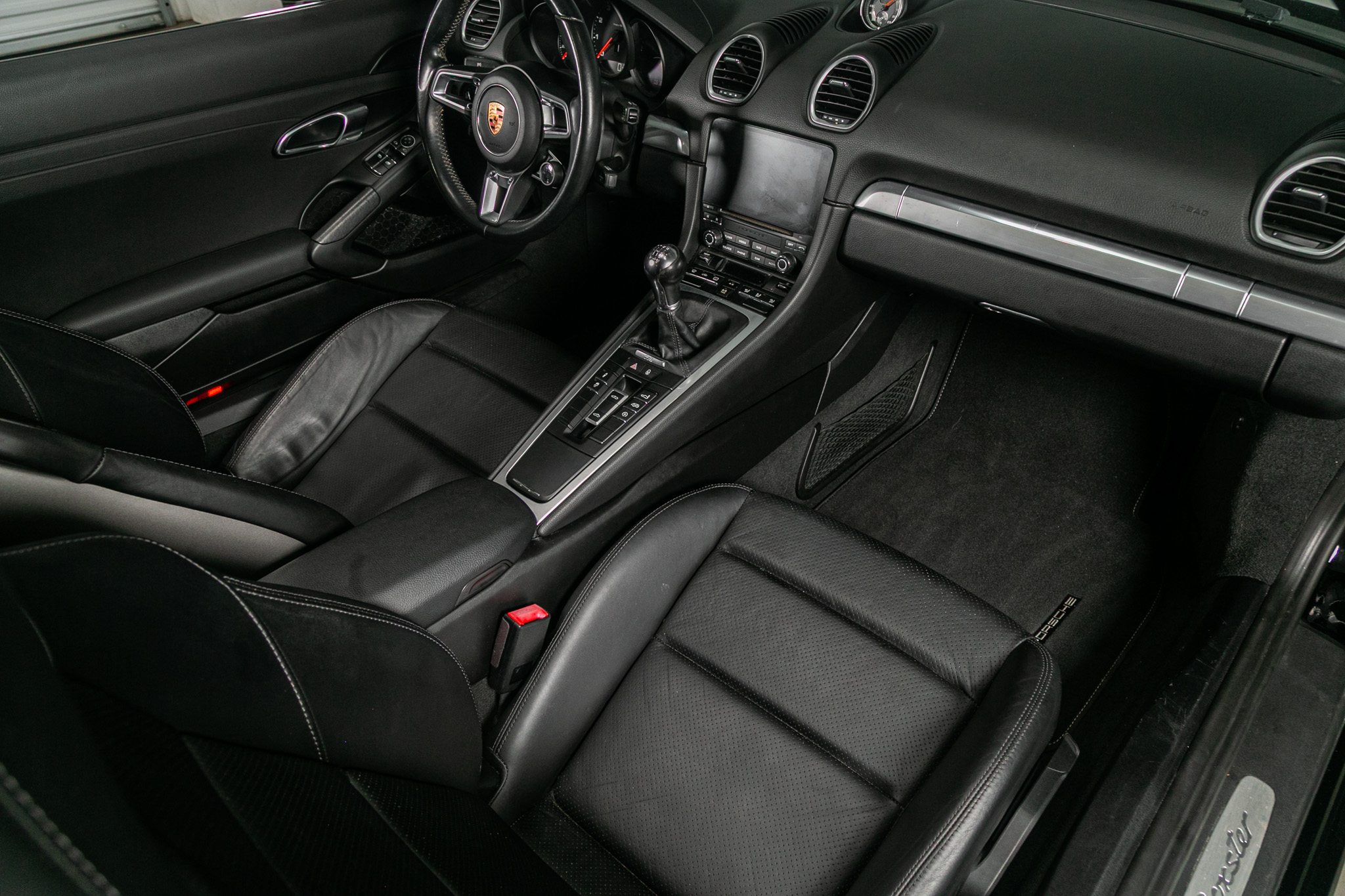 Porsche 718 Boxster Roadster 2018 Porsche 718 Boxster Roadster 2018