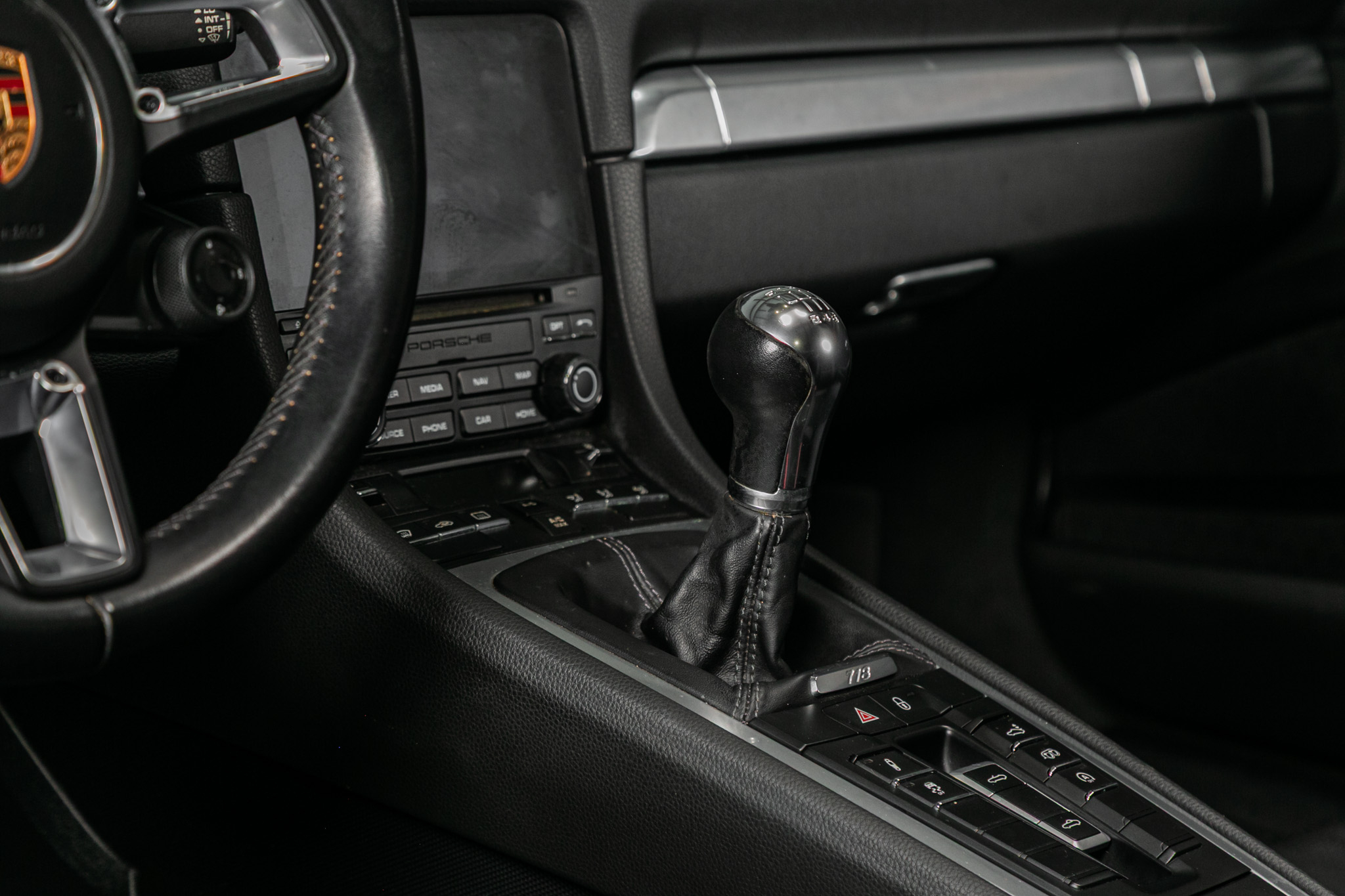 Porsche 718 Boxster Roadster 2018 Porsche 718 Boxster Roadster 2018