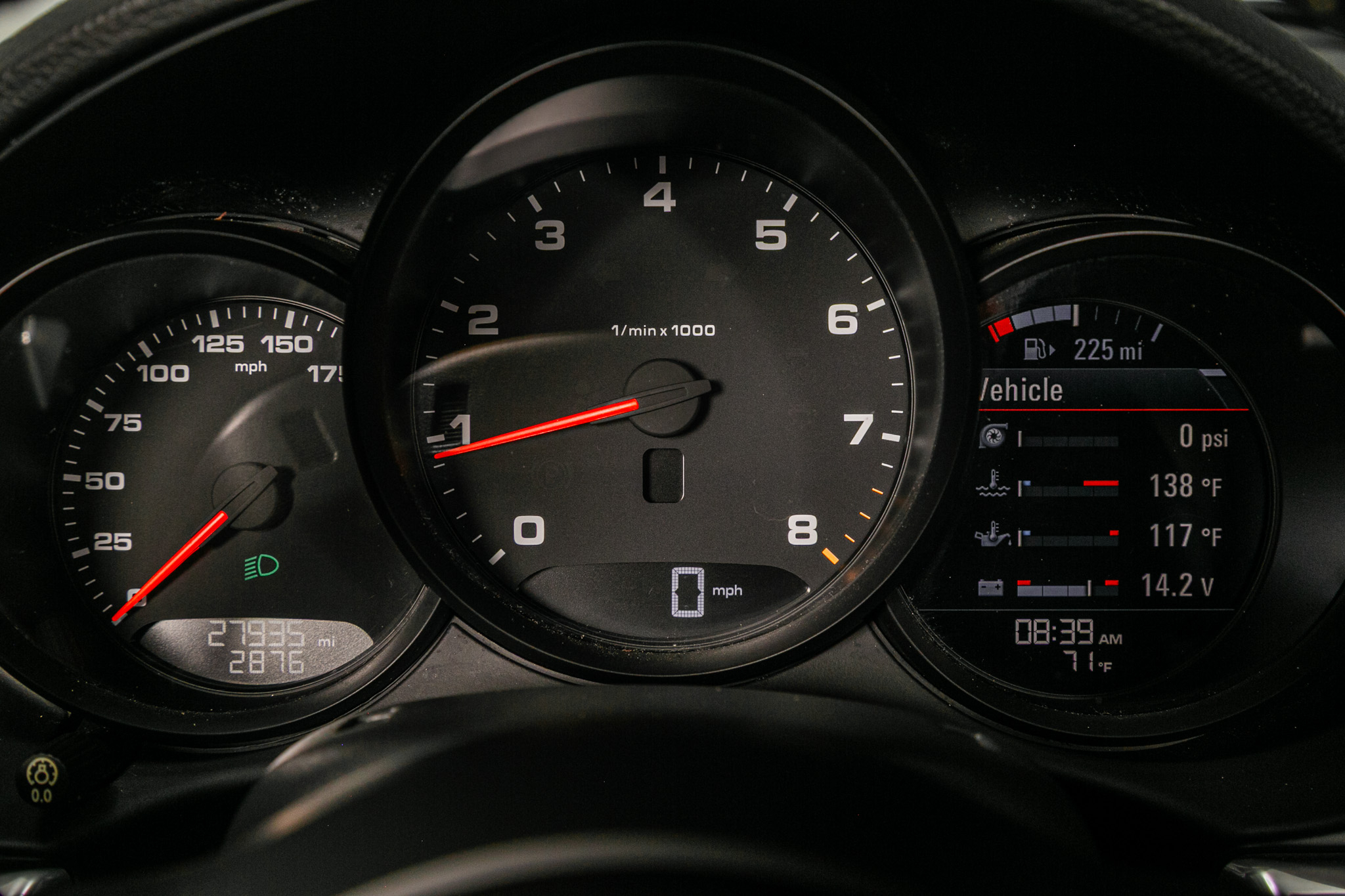 Porsche 718 Boxster Roadster 2018 Porsche 718 Boxster Roadster 2018