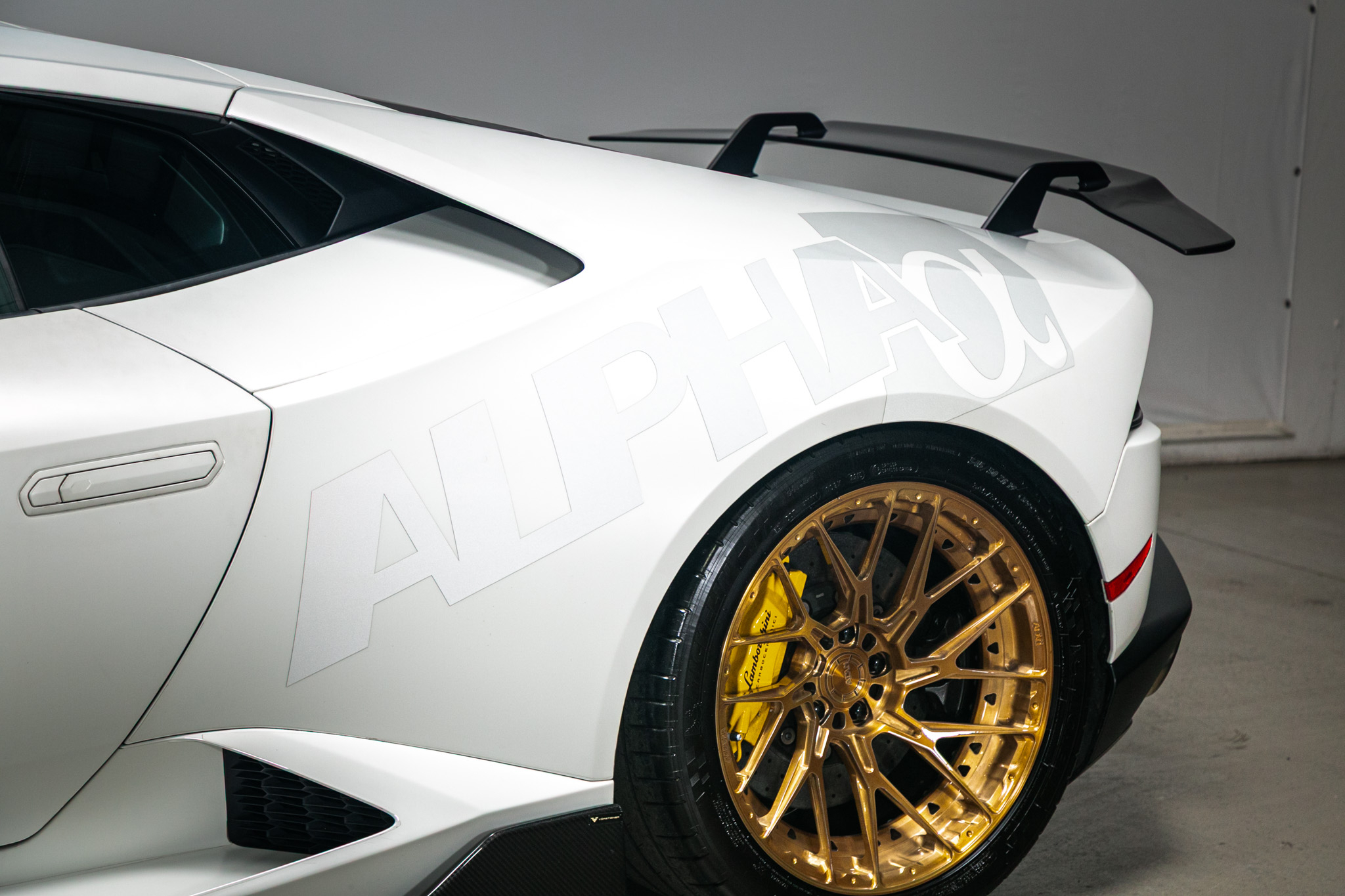 Lamborghini Huracan 2dr Cpe LP 610-4 2015