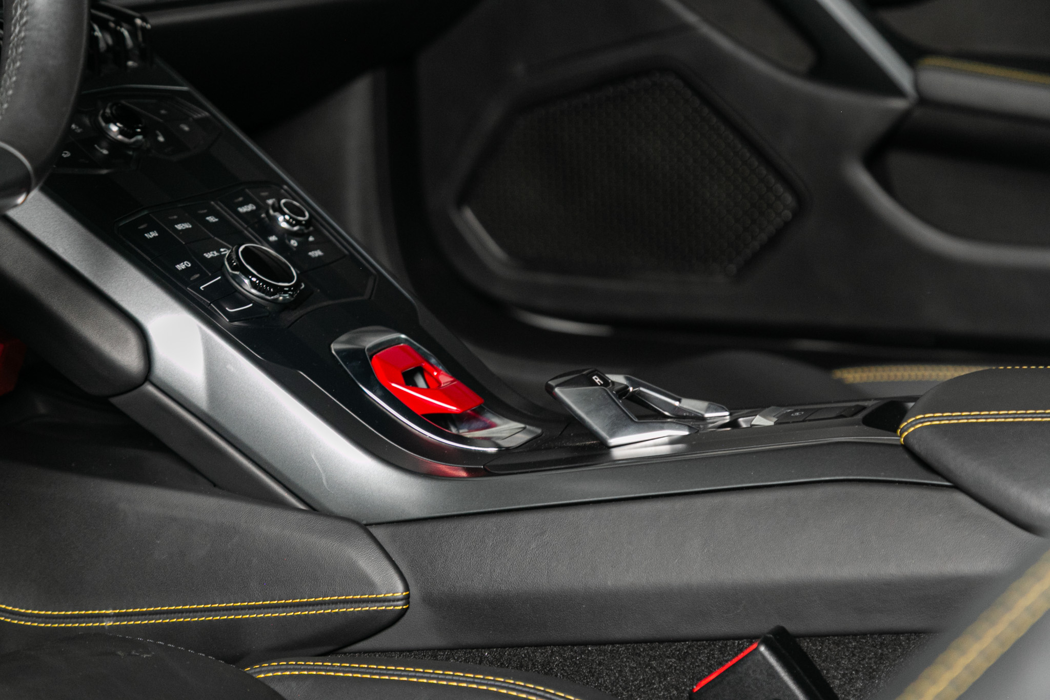 Lamborghini Huracan 2dr Cpe LP 610-4 2015