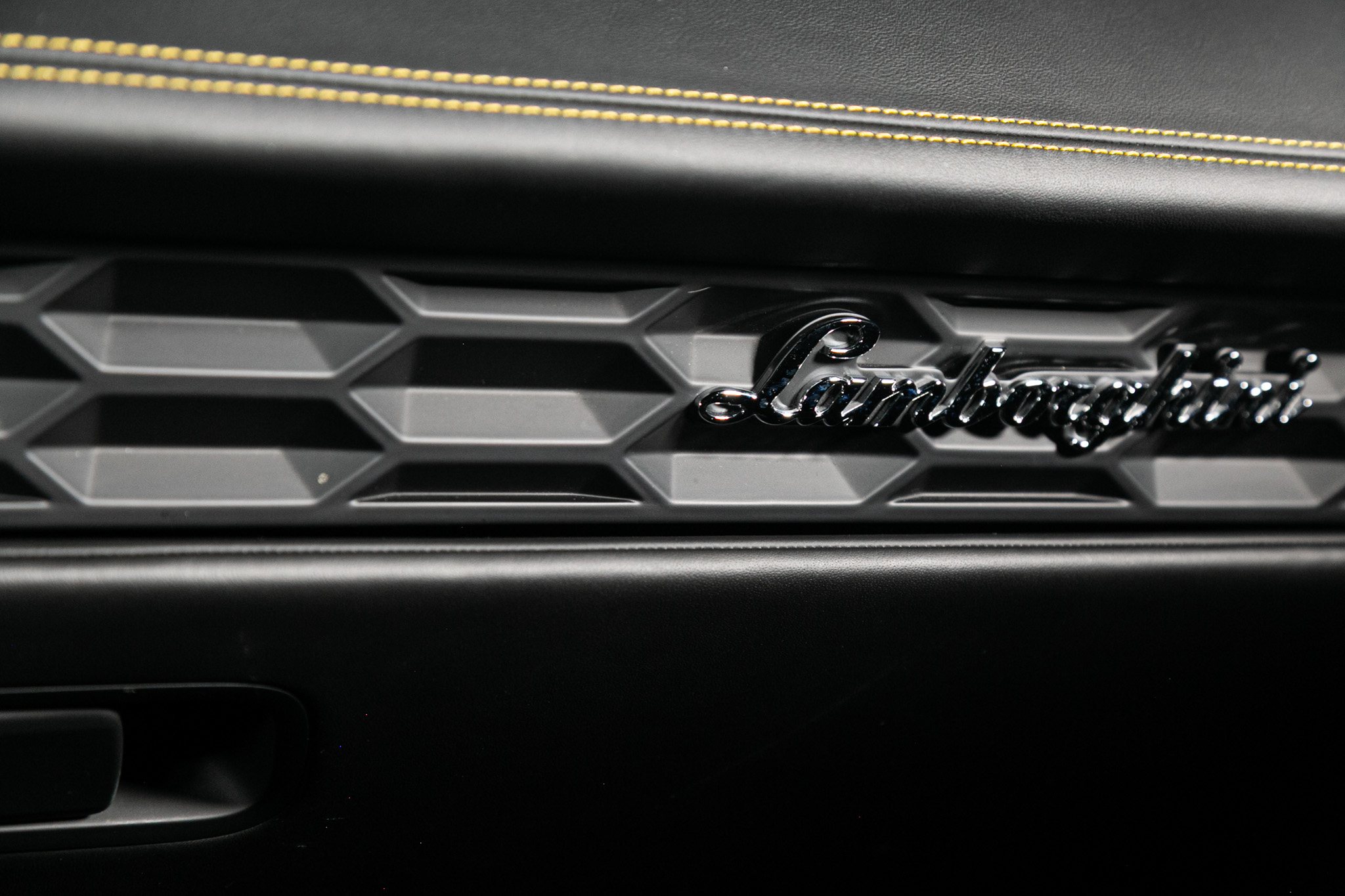 Lamborghini Huracan 2dr Cpe LP 610-4 2015