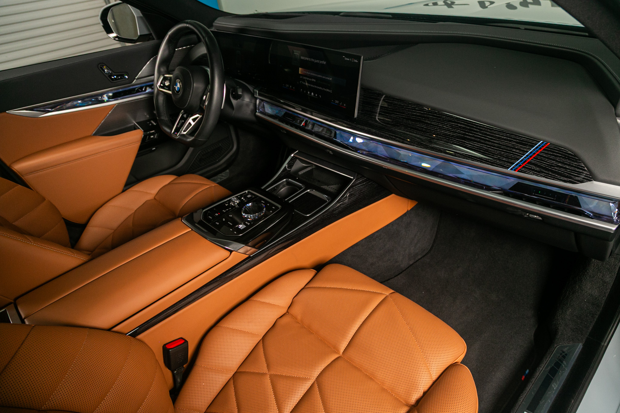 BMW 7 Series 740i Sedan 2024