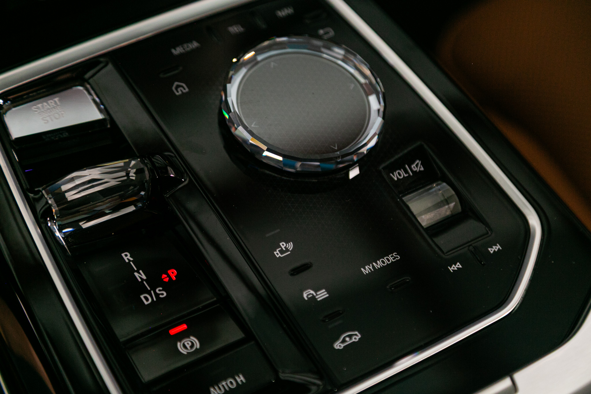 BMW 7 Series 740i Sedan 2024