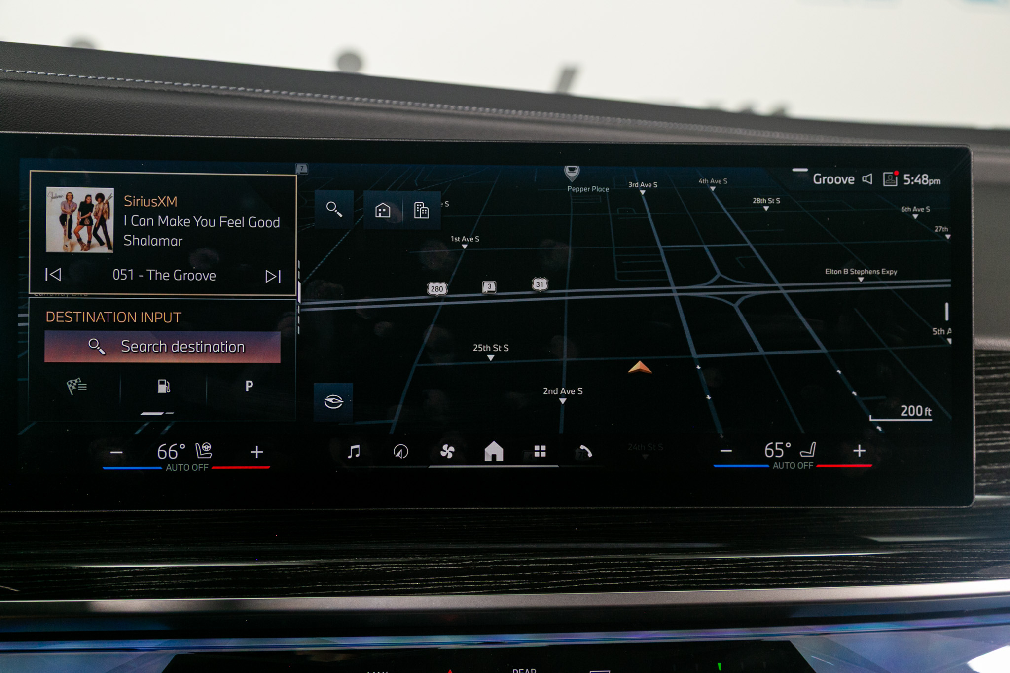 BMW 7 Series 740i Sedan 2024