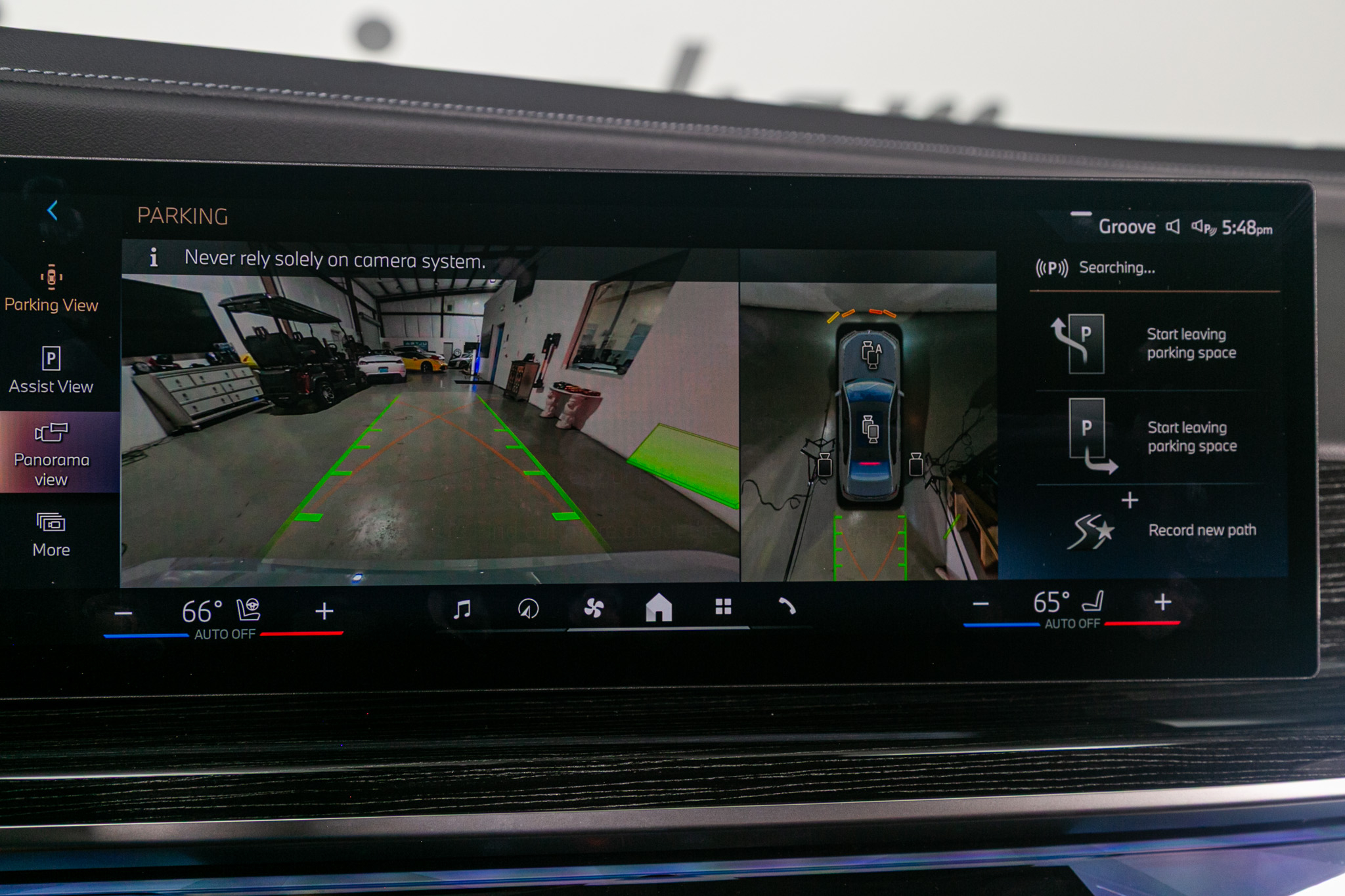 BMW 7 Series 740i Sedan 2024