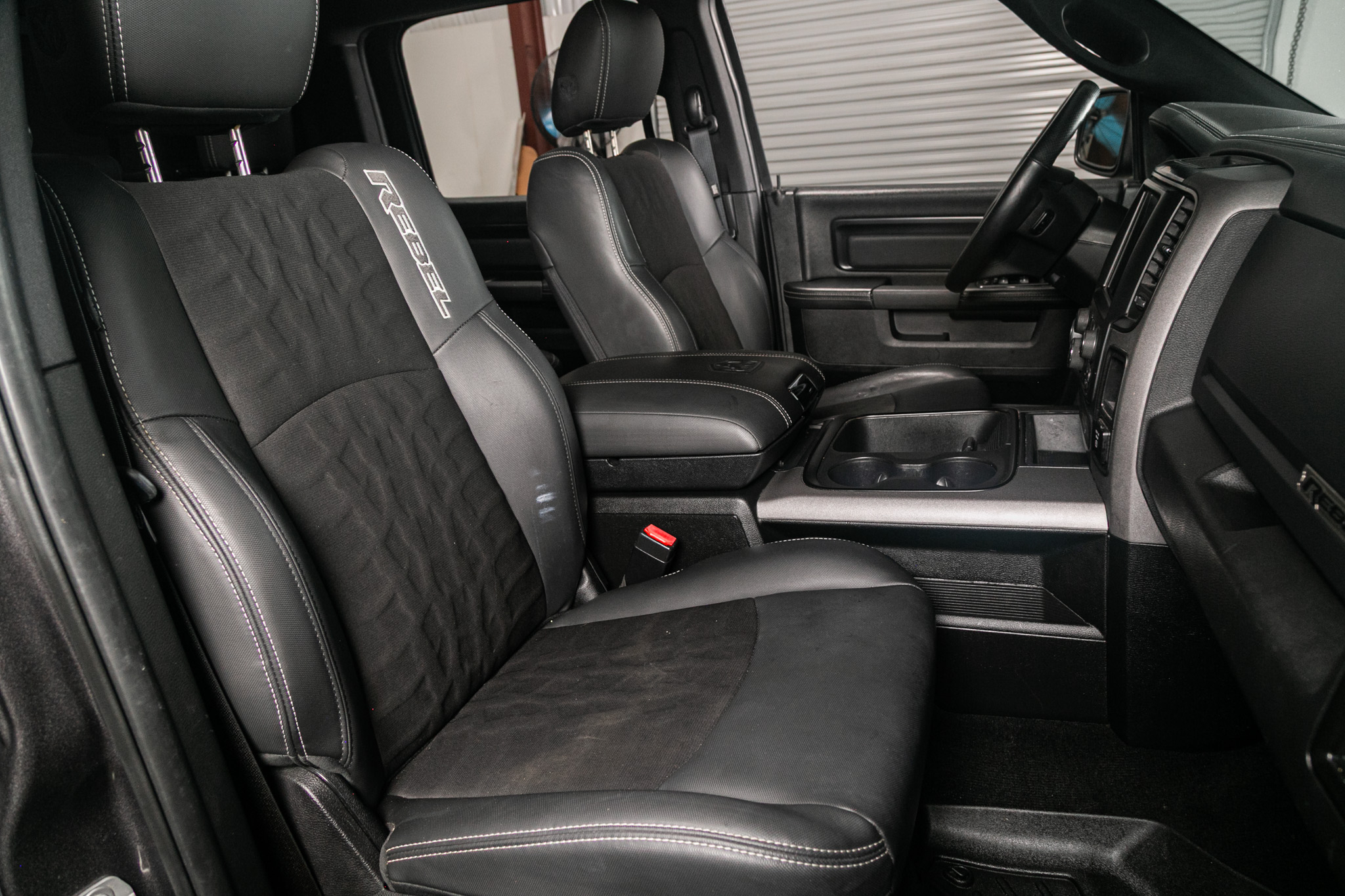 RAM 1500 Rebel 4x4 Crew Cab 5'7" Box 2017