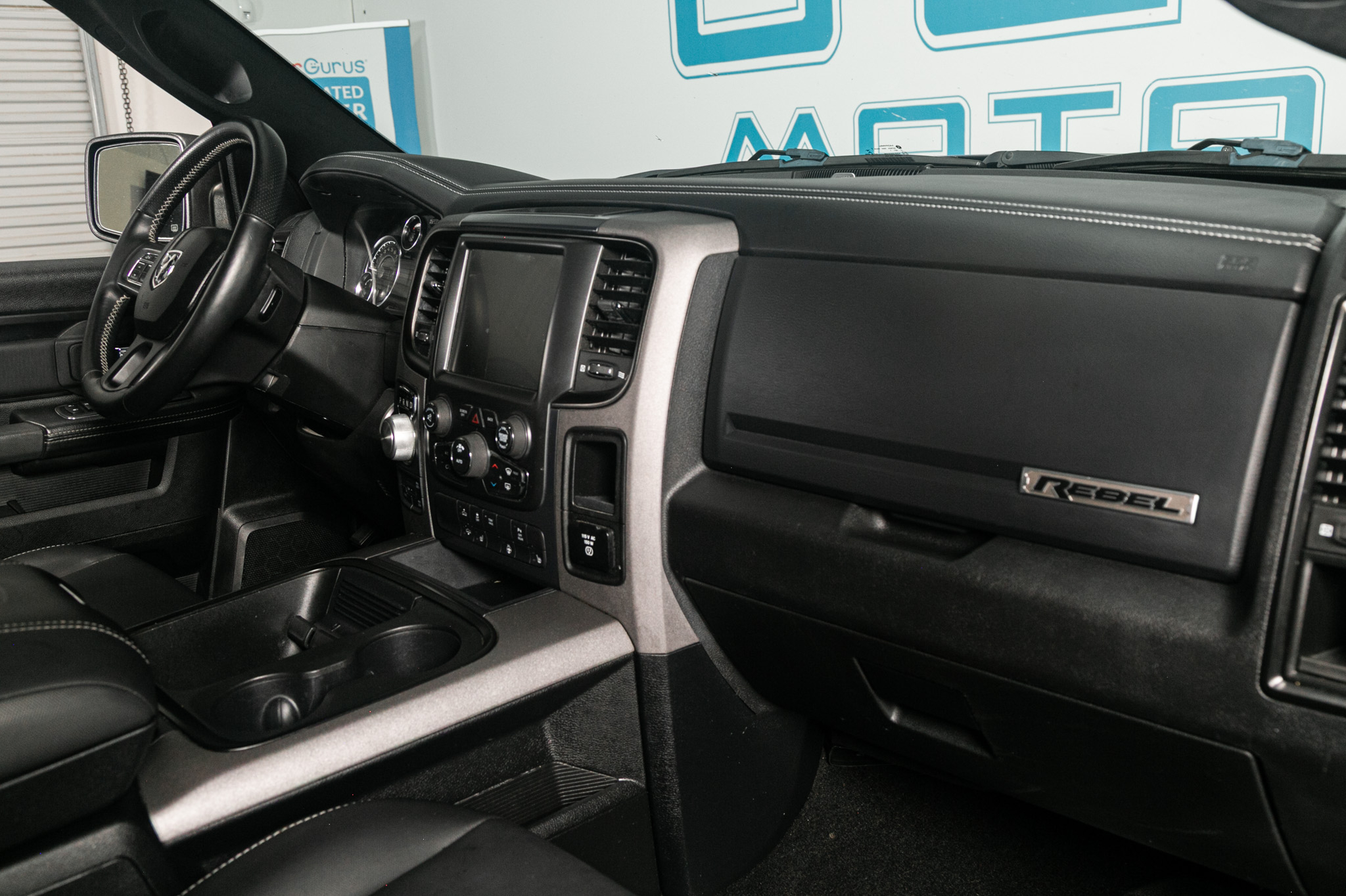 RAM 1500 Rebel 4x4 Crew Cab 5'7" Box 2017