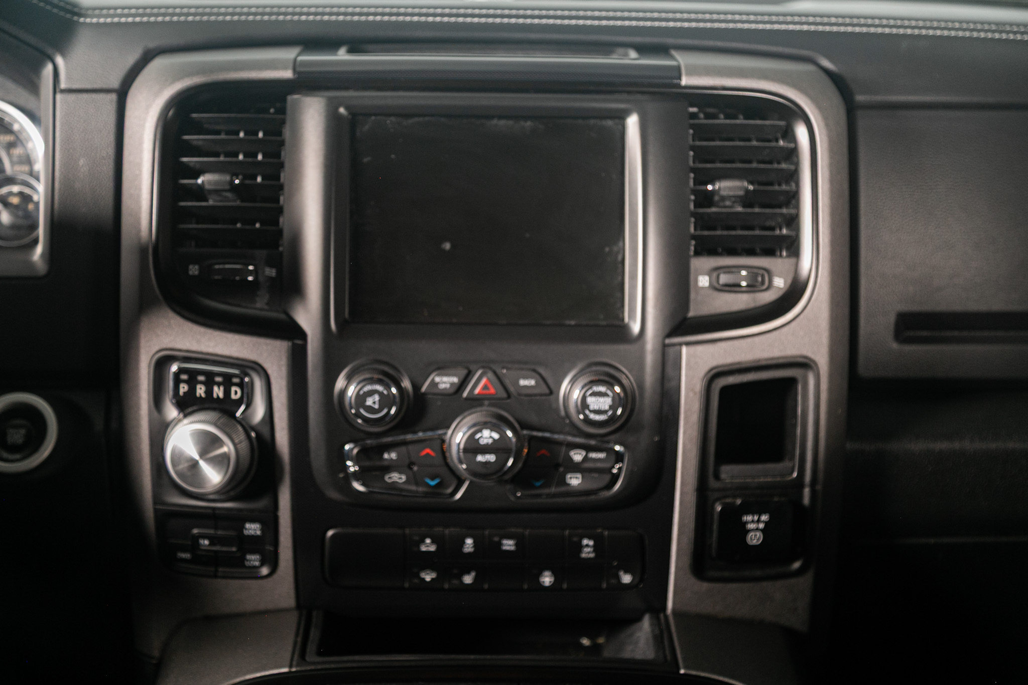 RAM 1500 Rebel 4x4 Crew Cab 5'7" Box 2017