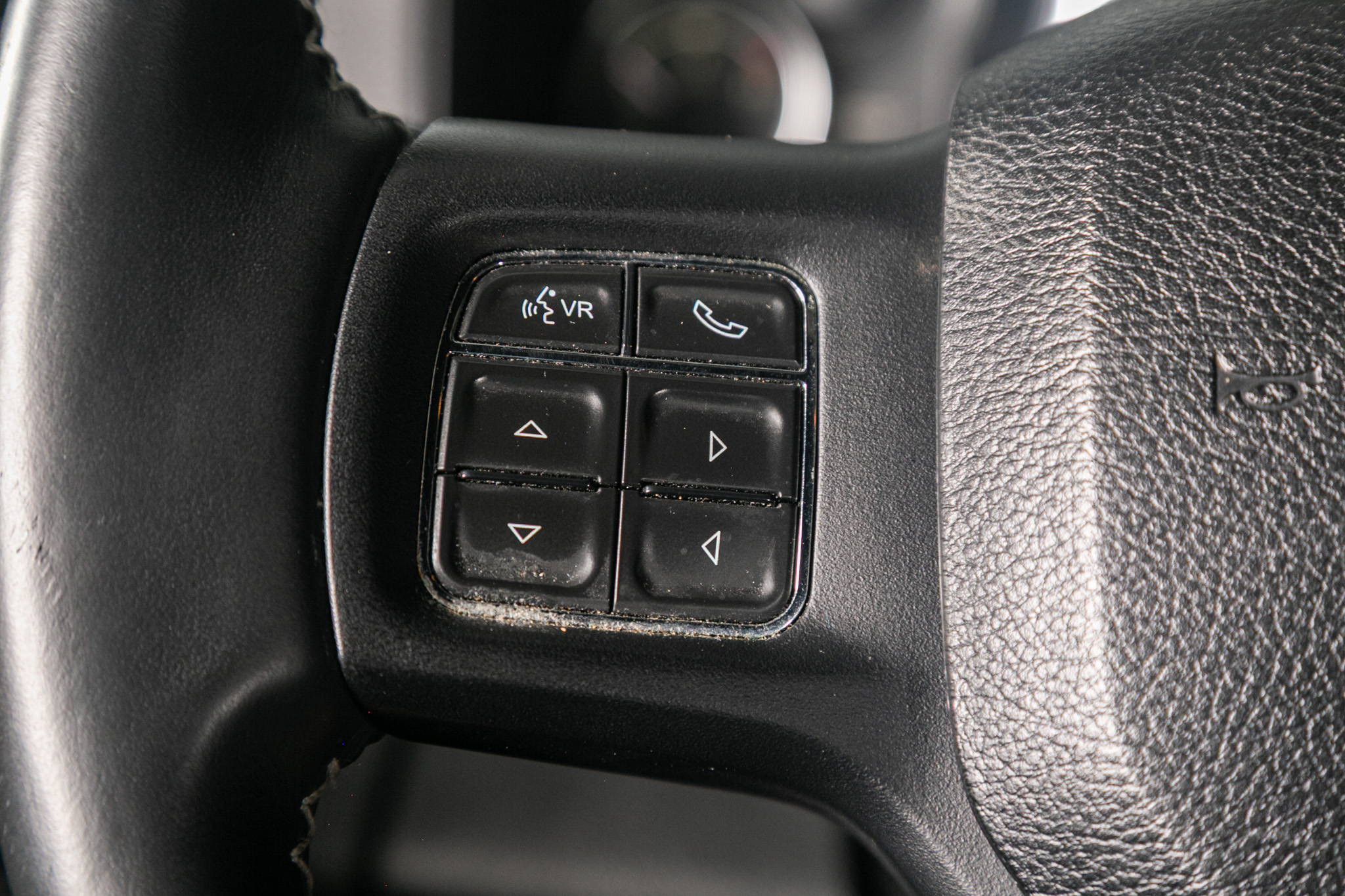 RAM 1500 Rebel 4x4 Crew Cab 5'7" Box 2017