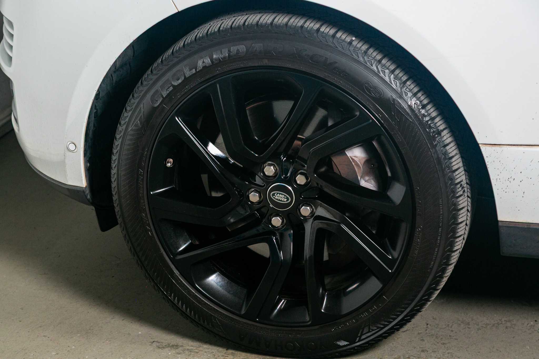 Land Rover Range Rover V6 Supercharged HSE SWB 2017 Land Rover Range Rover V6 Supercharged HSE SWB 2017