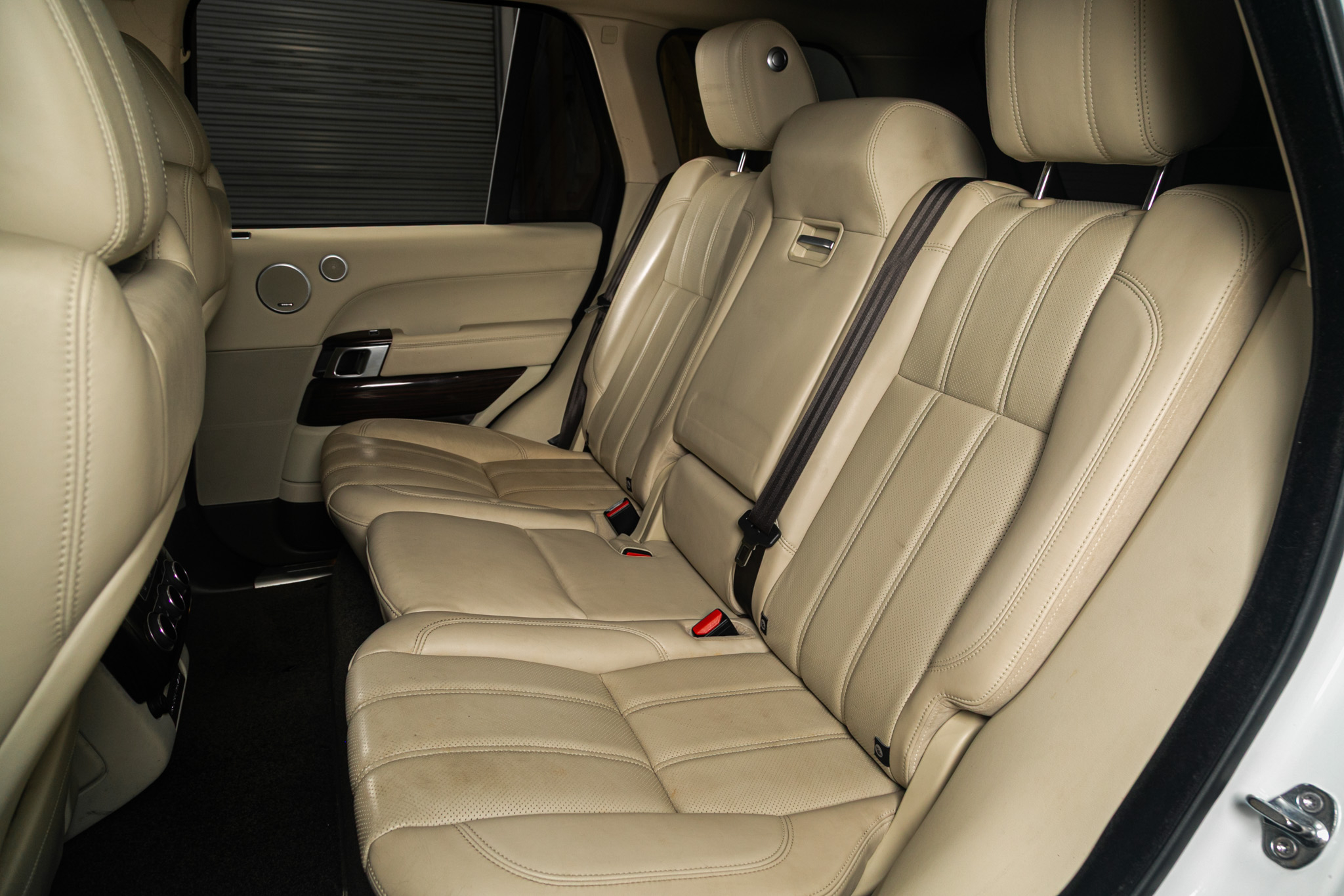 Land Rover Range Rover V6 Supercharged HSE SWB 2017 Land Rover Range Rover V6 Supercharged HSE SWB 2017