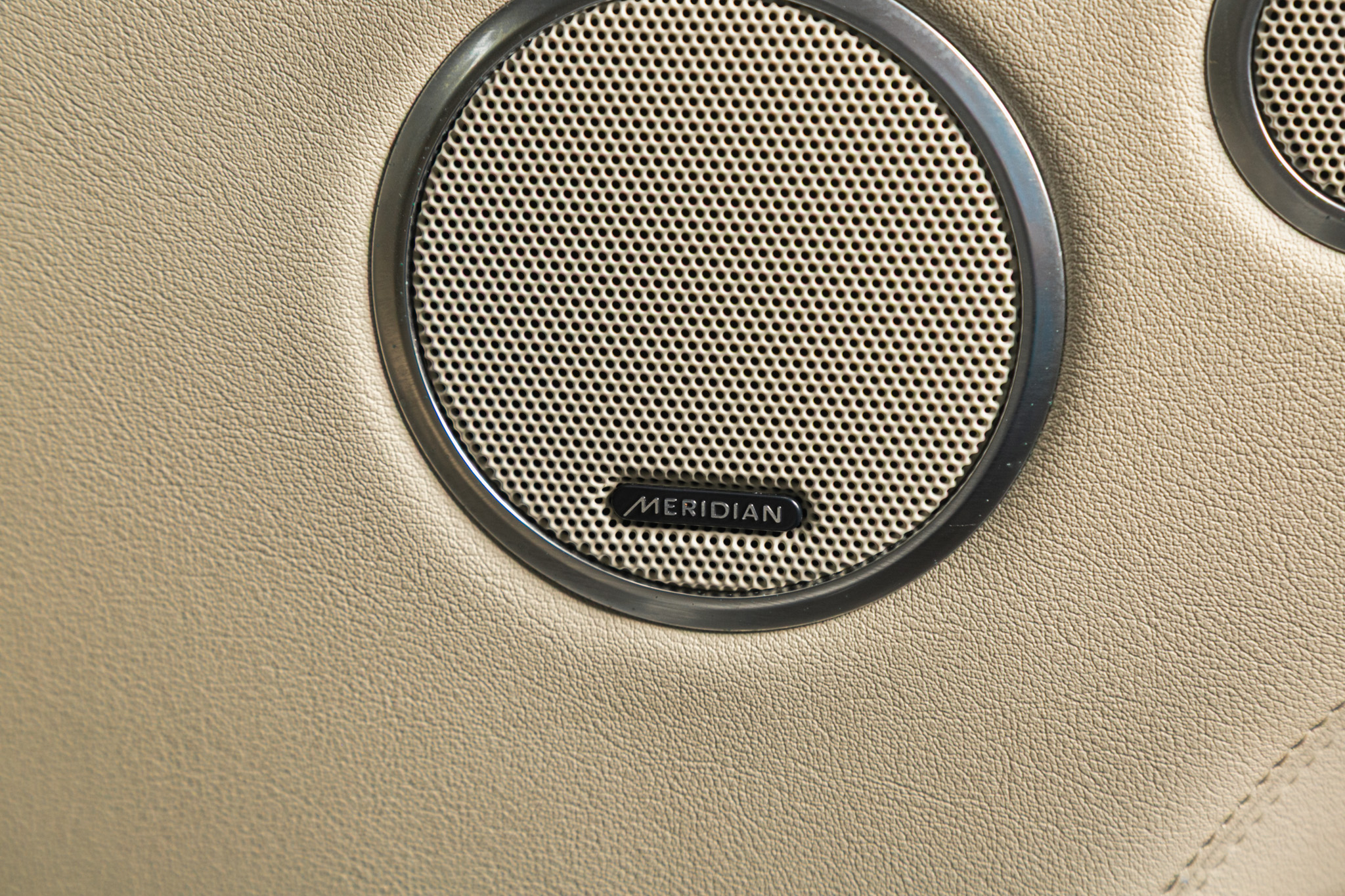 Land Rover Range Rover V6 Supercharged HSE SWB 2017 Land Rover Range Rover V6 Supercharged HSE SWB 2017