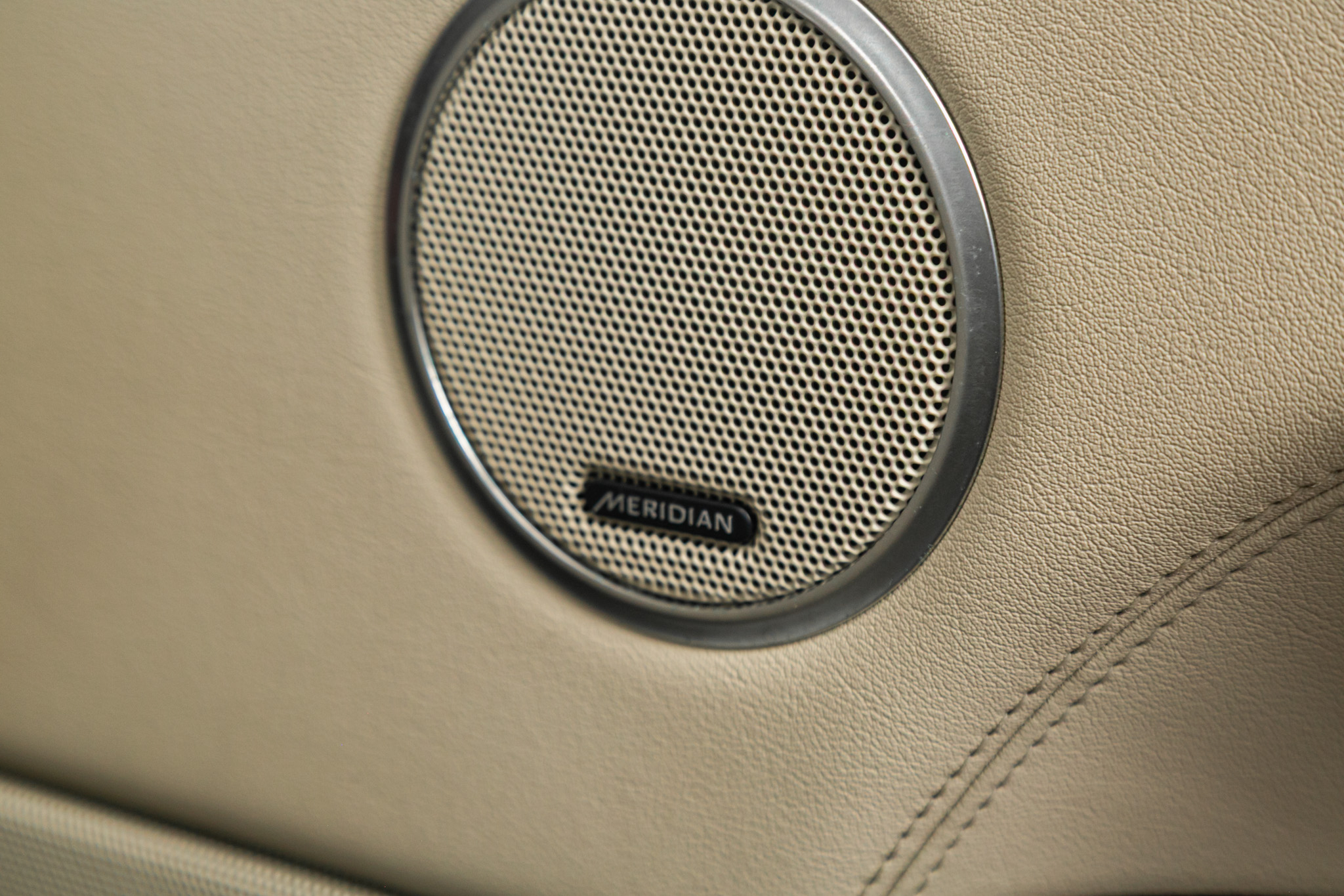 Land Rover Range Rover V6 Supercharged HSE SWB 2017 Land Rover Range Rover V6 Supercharged HSE SWB 2017