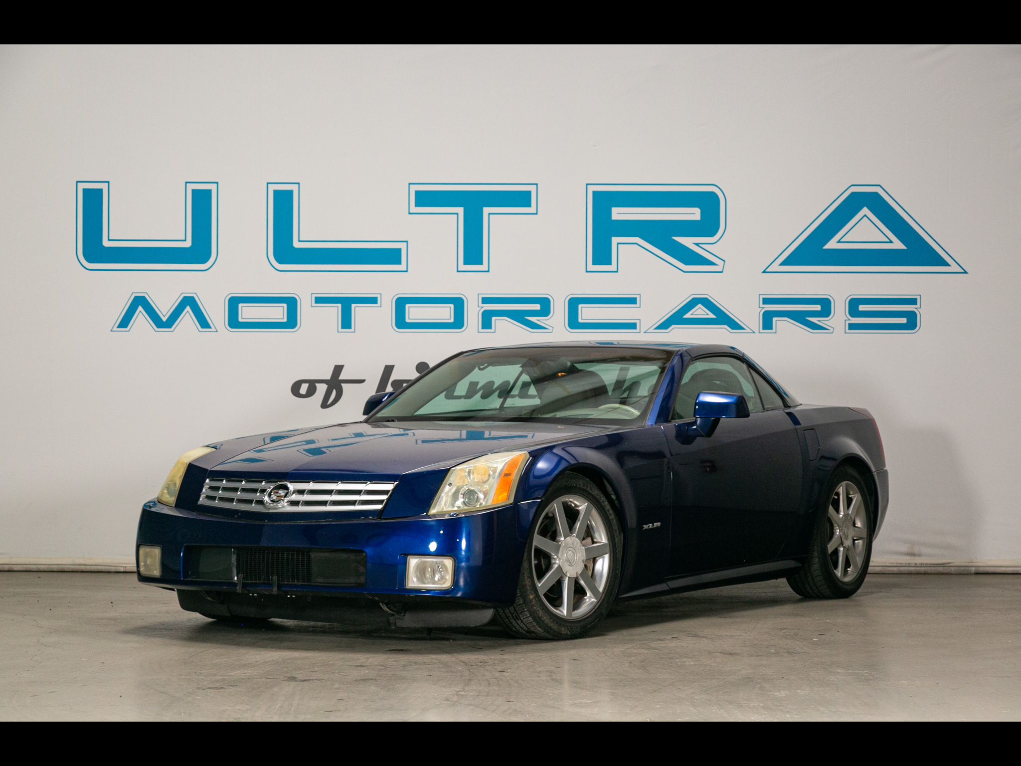 2004 Cadillac XLR 2dr Convertible